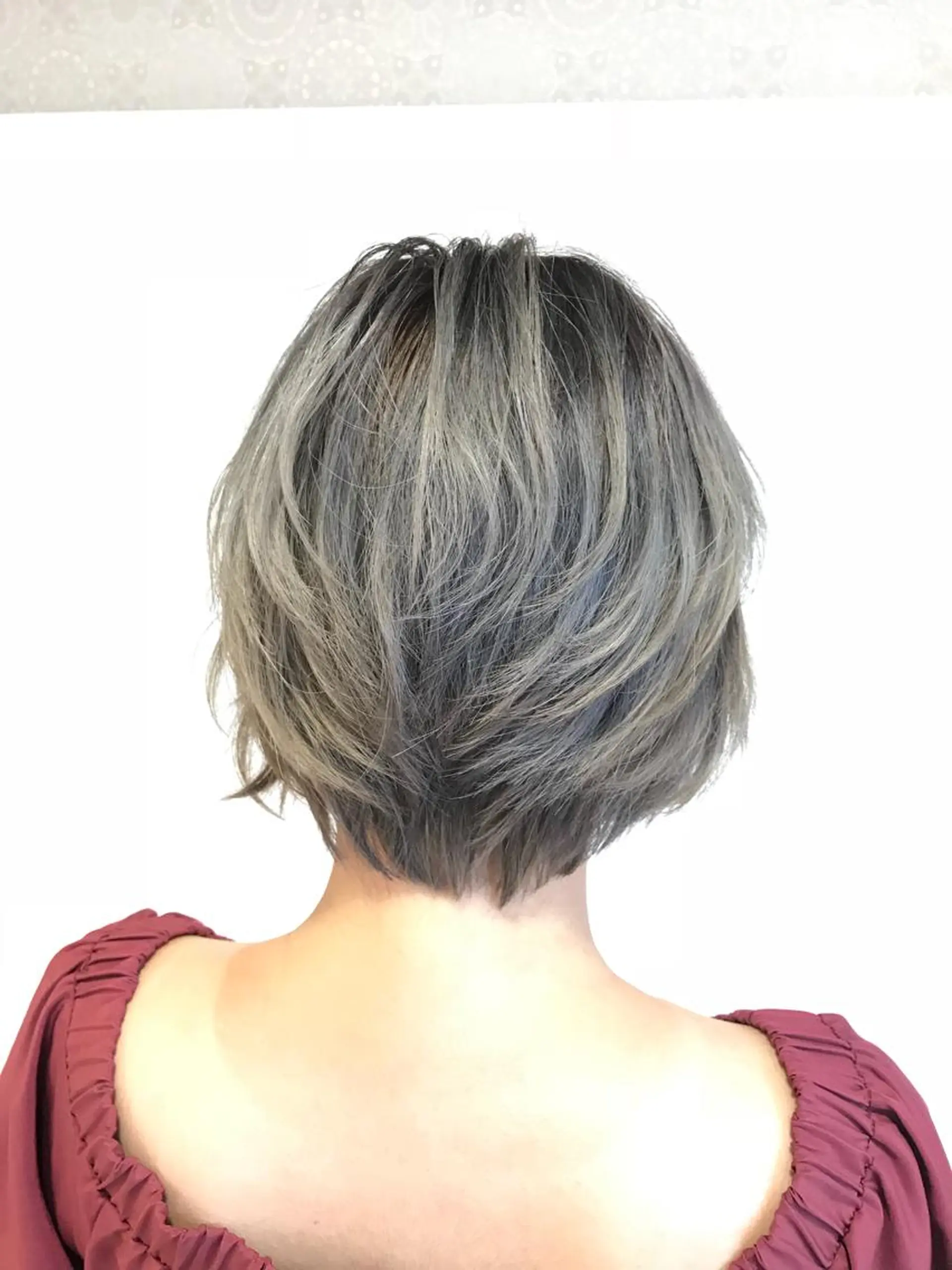 ショート カラー イルミナカラー ヘアカラー トリートメント chiyo yasuのヘアスタイル