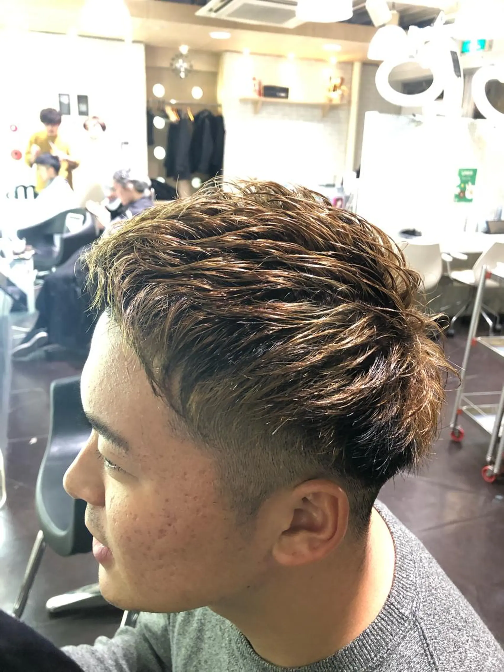 メンズ カット ヘアカラー 西山 恵太郎のヘアスタイル