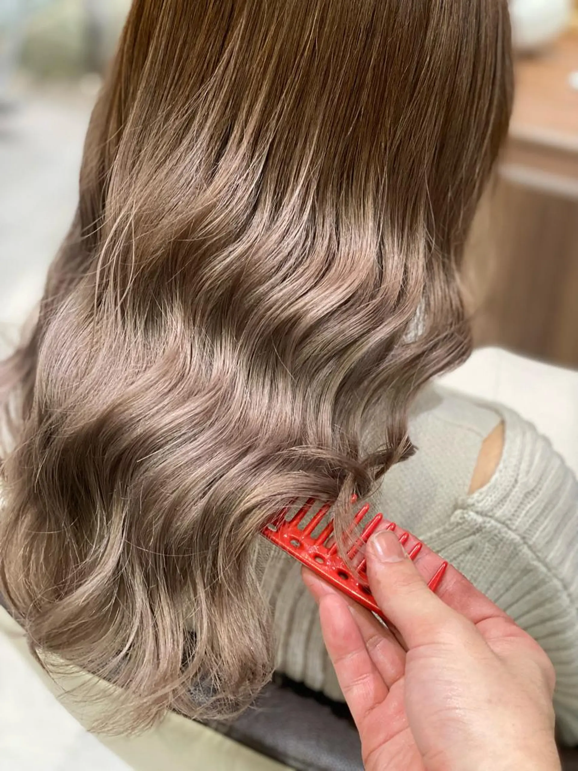 ロング カラー ベージュカラー グラデーションカラー ヘアカラー トリートメント 💎大人ハイライト 💎上杉一也💎のヘアスタイル