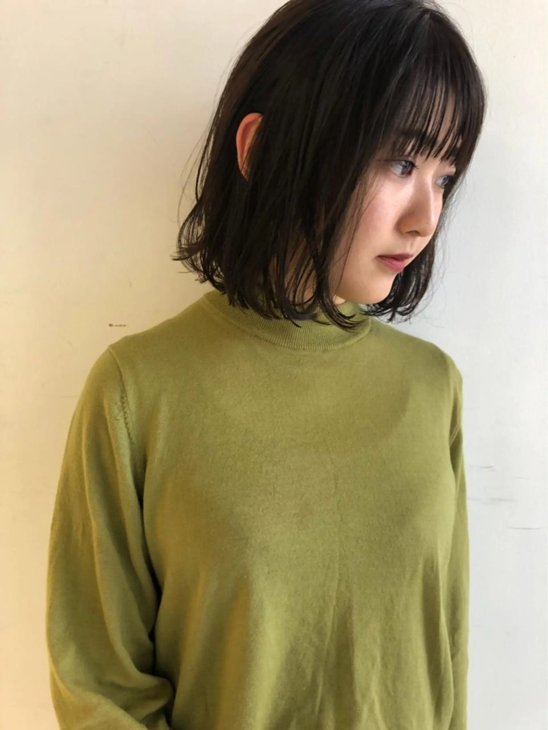 ミディアム カラー IVORY.所属・🟩くすみベージュ/ ショート/ボブ/大司のヘアスタイル