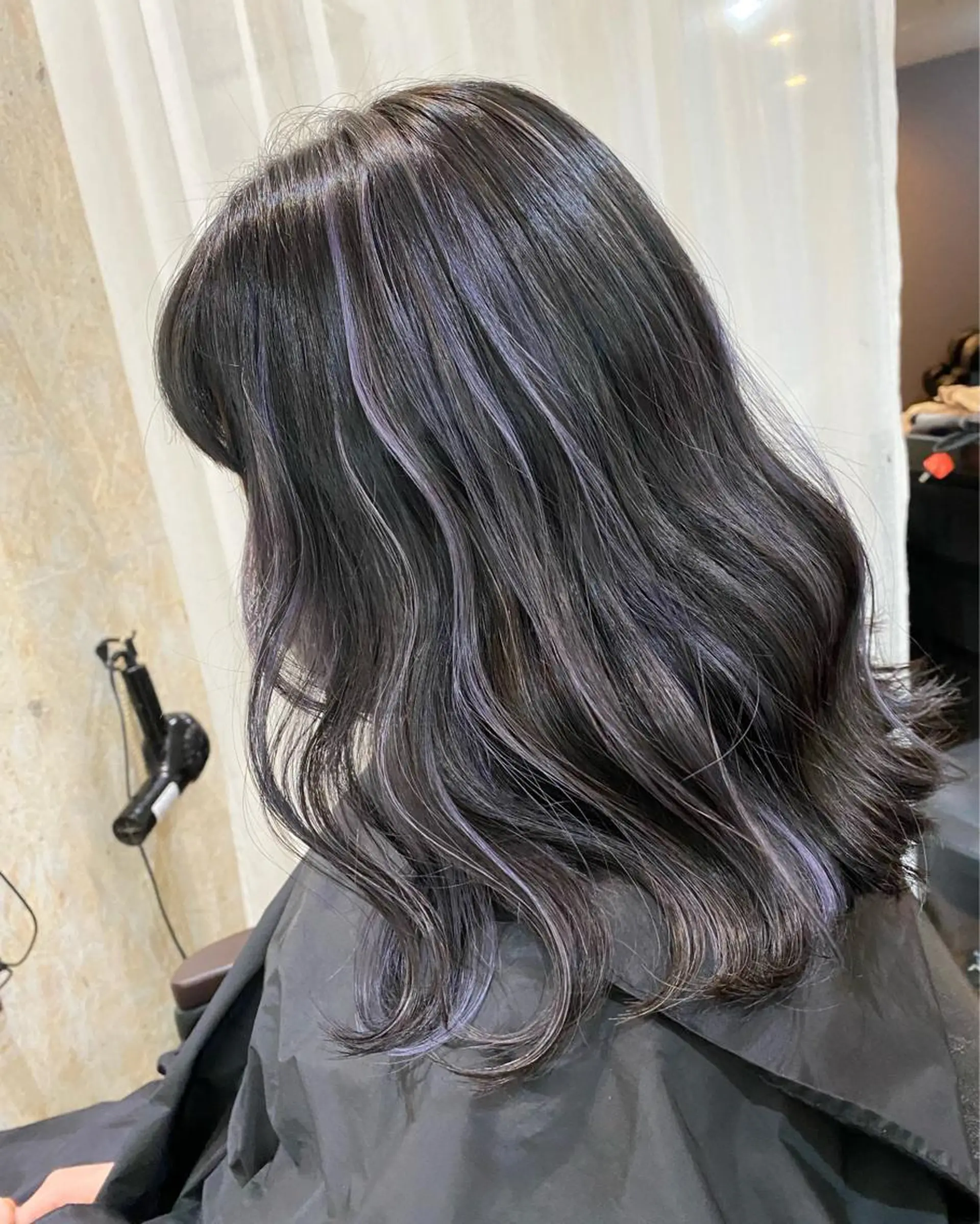 セミロング カラー ブルーカラー ハイライトカラー パープルカラー ハイライト Tsuyoki .のヘアスタイル