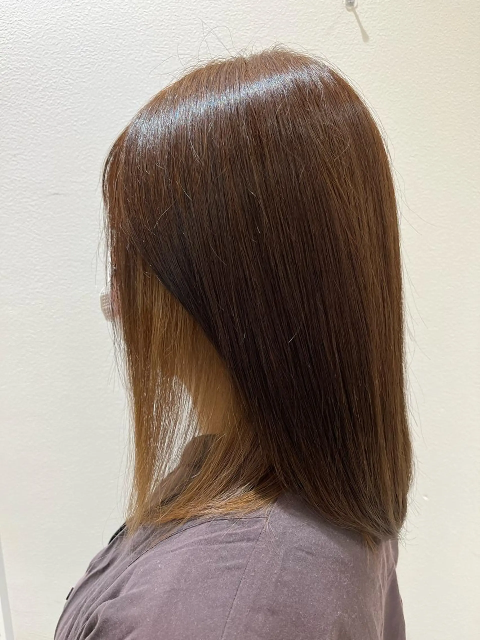 ミディアム カラー ヘアカラー DC カラーモデルのヘアスタイル