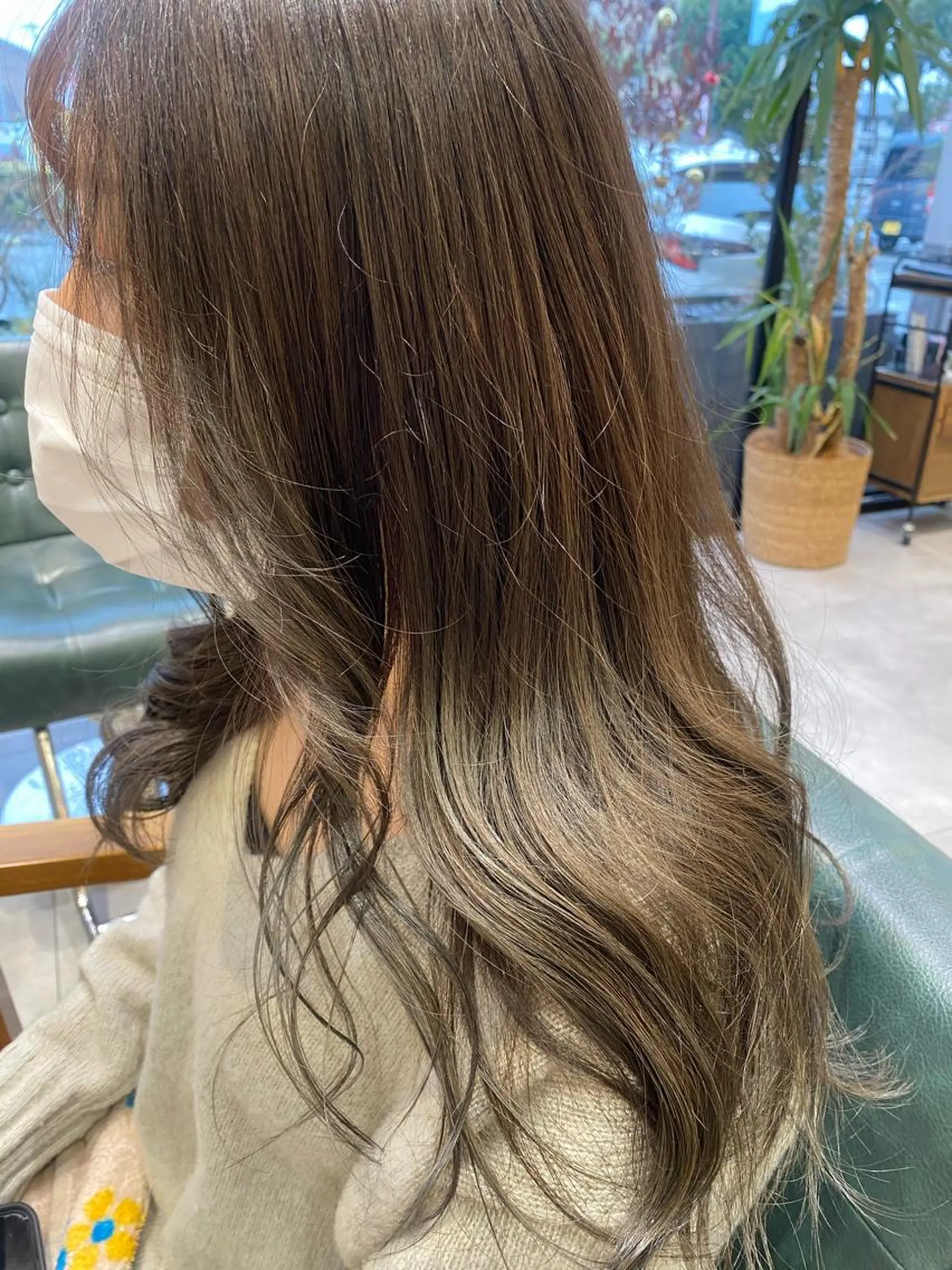 ロング アッシュ 河田 海陽のヘアスタイル
