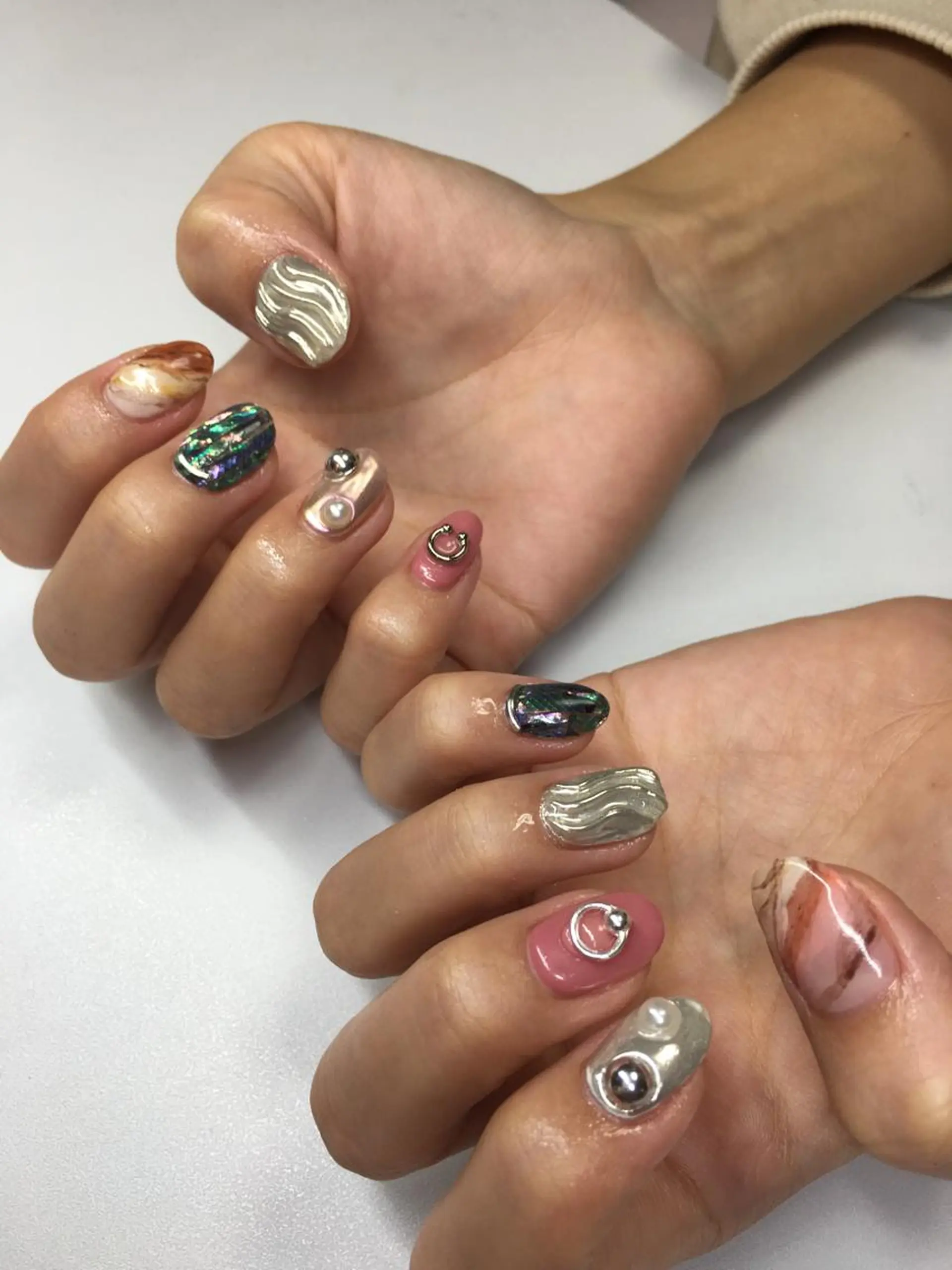 ネイル ハンドネイル glow_ nailのネイルデザイン