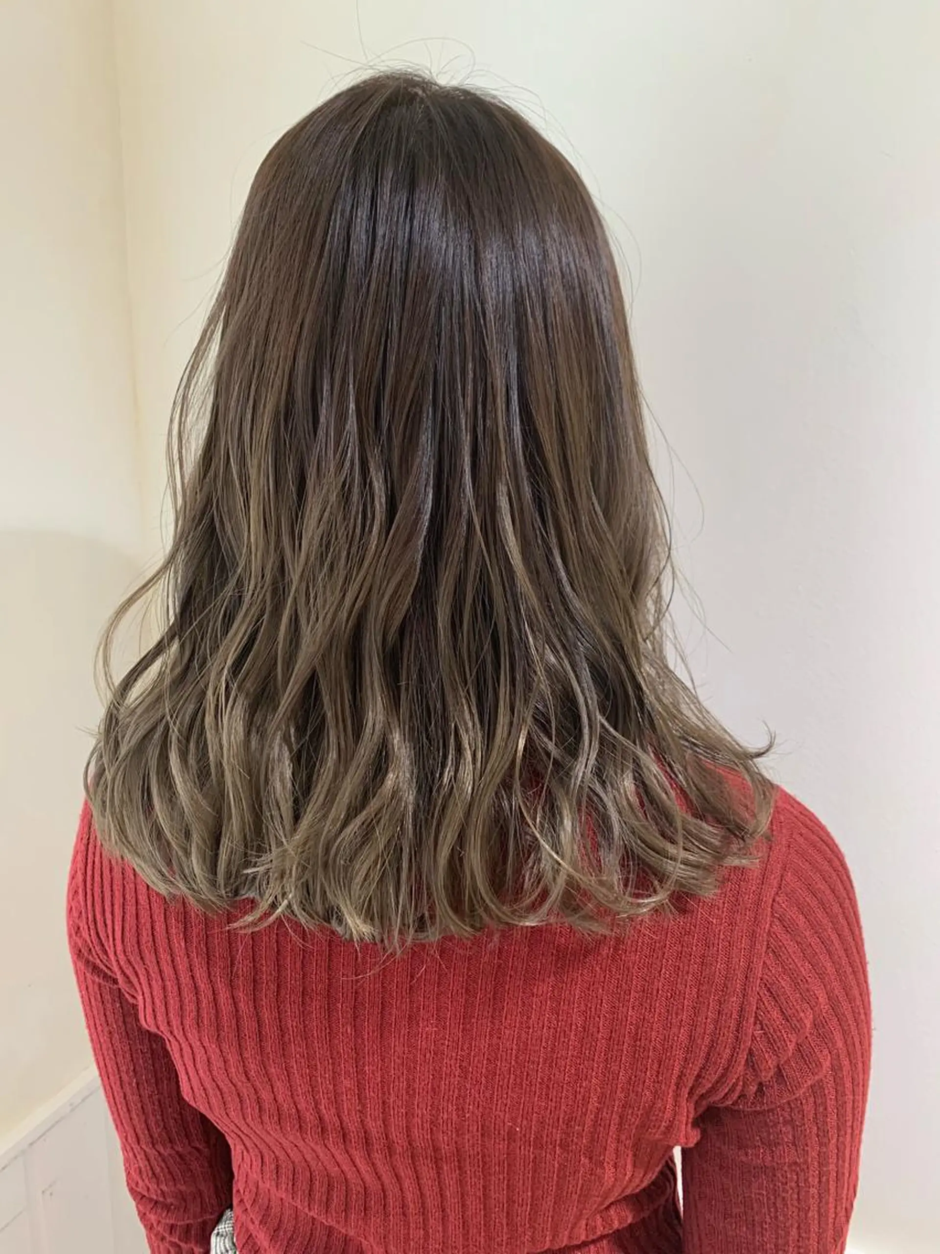 ロング カラー ベージュカラー グラデーションカラー ハイライトカラー 外国人風カラー ハイライト カット ヘアカラー トリートメント 🌿椿 夢来🌿のヘアスタイル