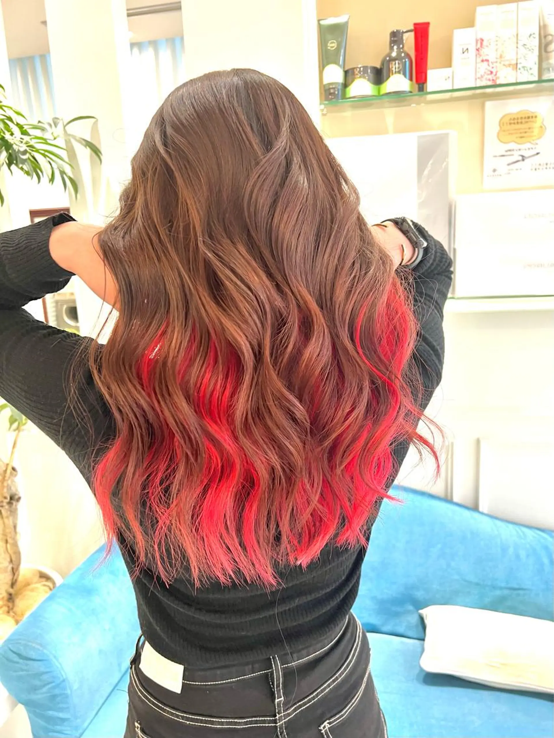 ロング カラー ヘアアレンジ ネイル ヘアカラー トリートメント ヘッドスパ ヘアセット 🌈インナーカラー ‘ショウマ’🌈のヘアスタイル