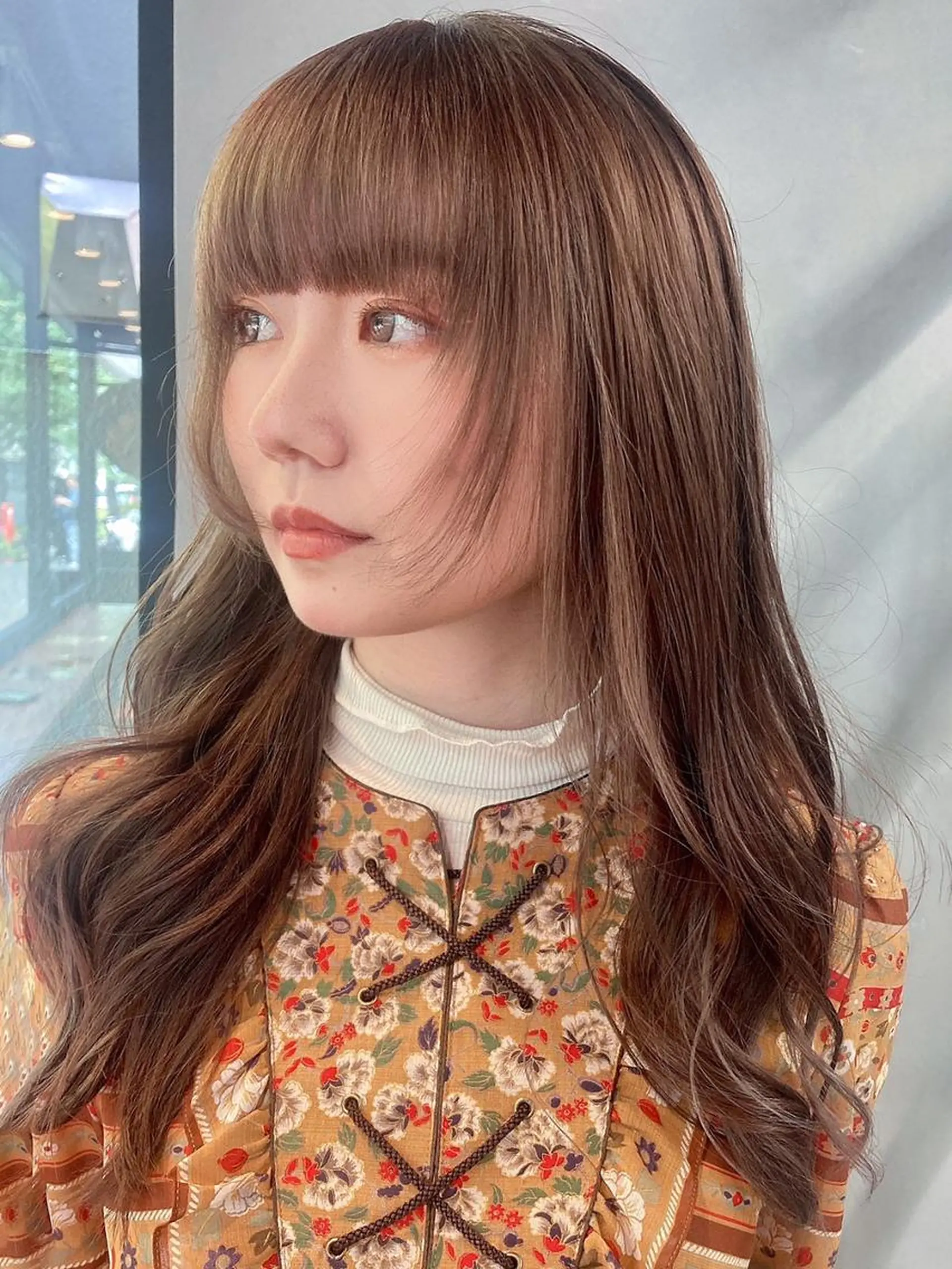 セミロング カラー パーマ ヘアアレンジ 顔まわりレイヤー レイヤーカット カット ヘアカラー トリートメント ITbyALBUM 中野店のヘアスタイル