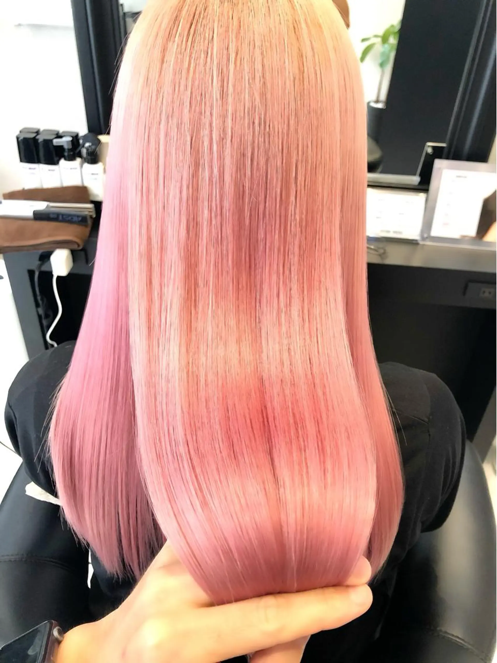 ロング PERFECTION【パーフェクション】所属・N ミジーのヘアスタイル