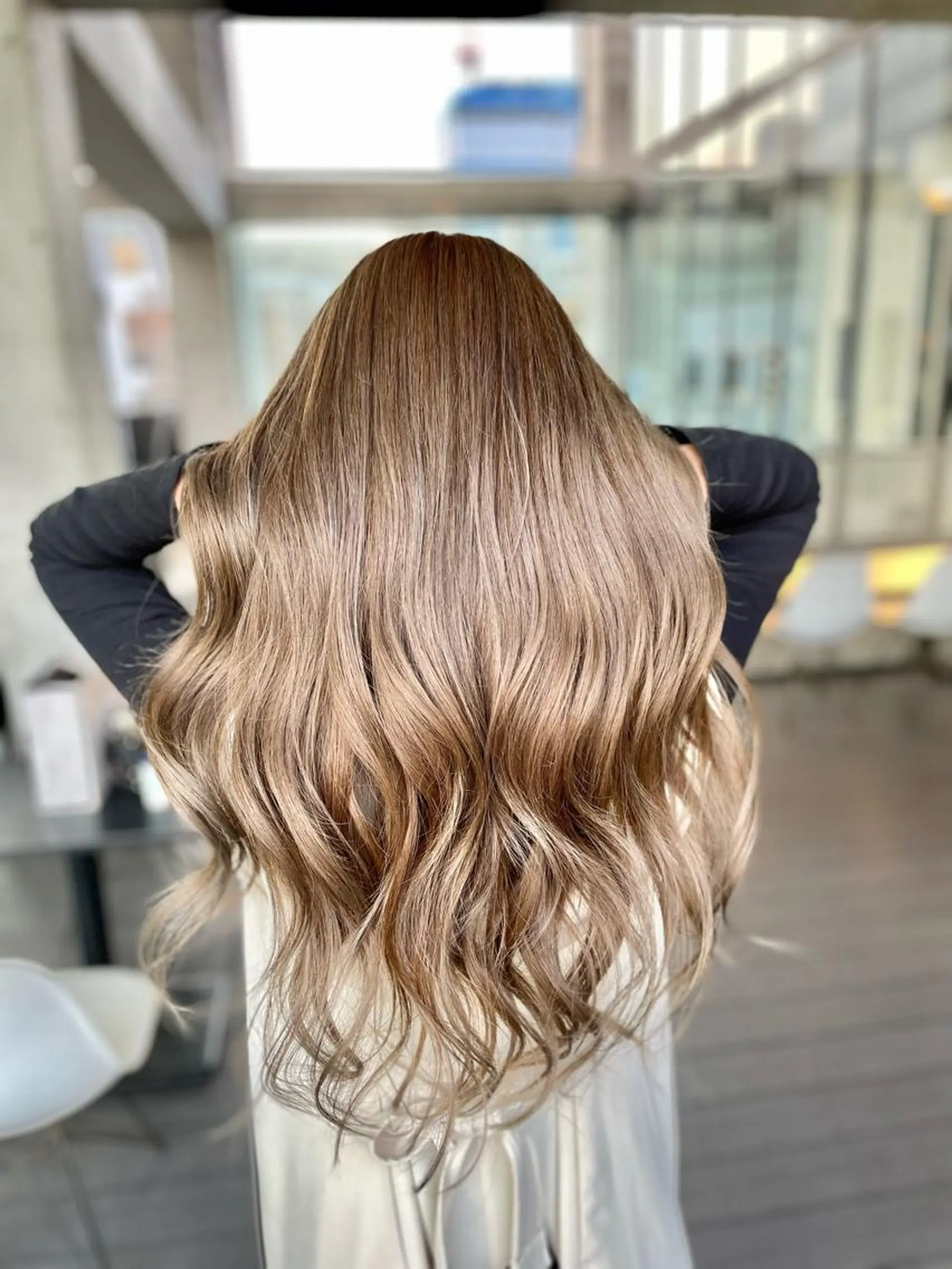 ロング カラー ブリーチ 透明感カラー デート ヘアカラー トリートメント ヘアセット BOOTH share saron所属・今井 勝也のヘアスタイル