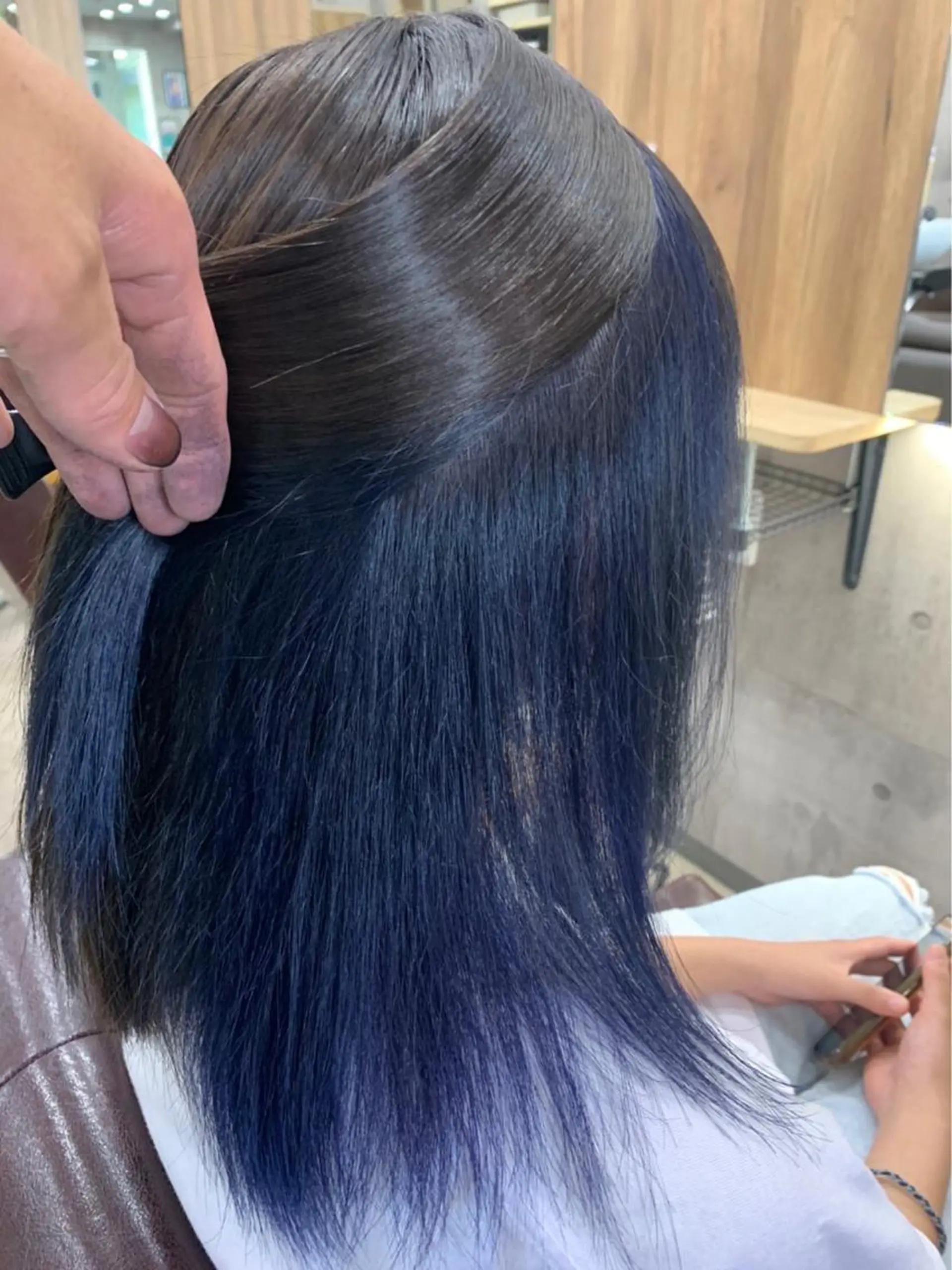 ミディアム カラー バレイヤージュ ブリーチ ケアブリーチ ダブルカラー イヤリングカラー ヘアカラー hair salon mementoのヘアスタイル