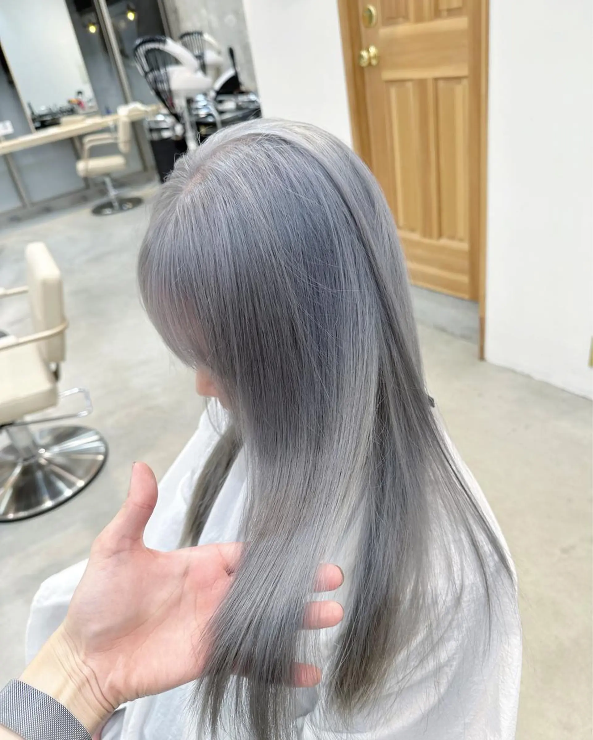 ロング カラー ヘアカラー トリートメント 新宿ケアブリーチ 稲垣颯太のヘアスタイル