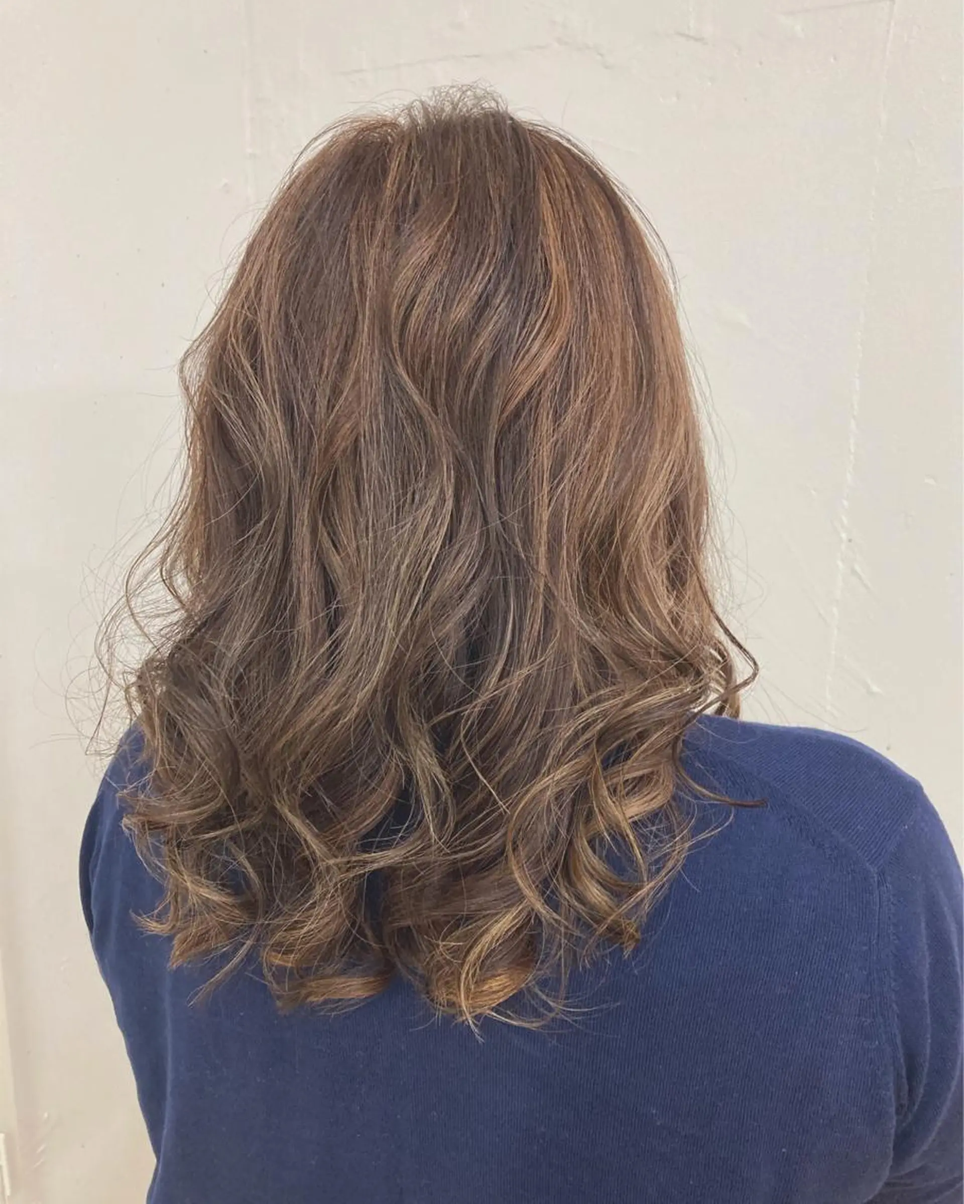 セミロング カラー デザインカラー ハイライトカラー ハイライト PANOLA所属・加藤 理沙のヘアスタイル