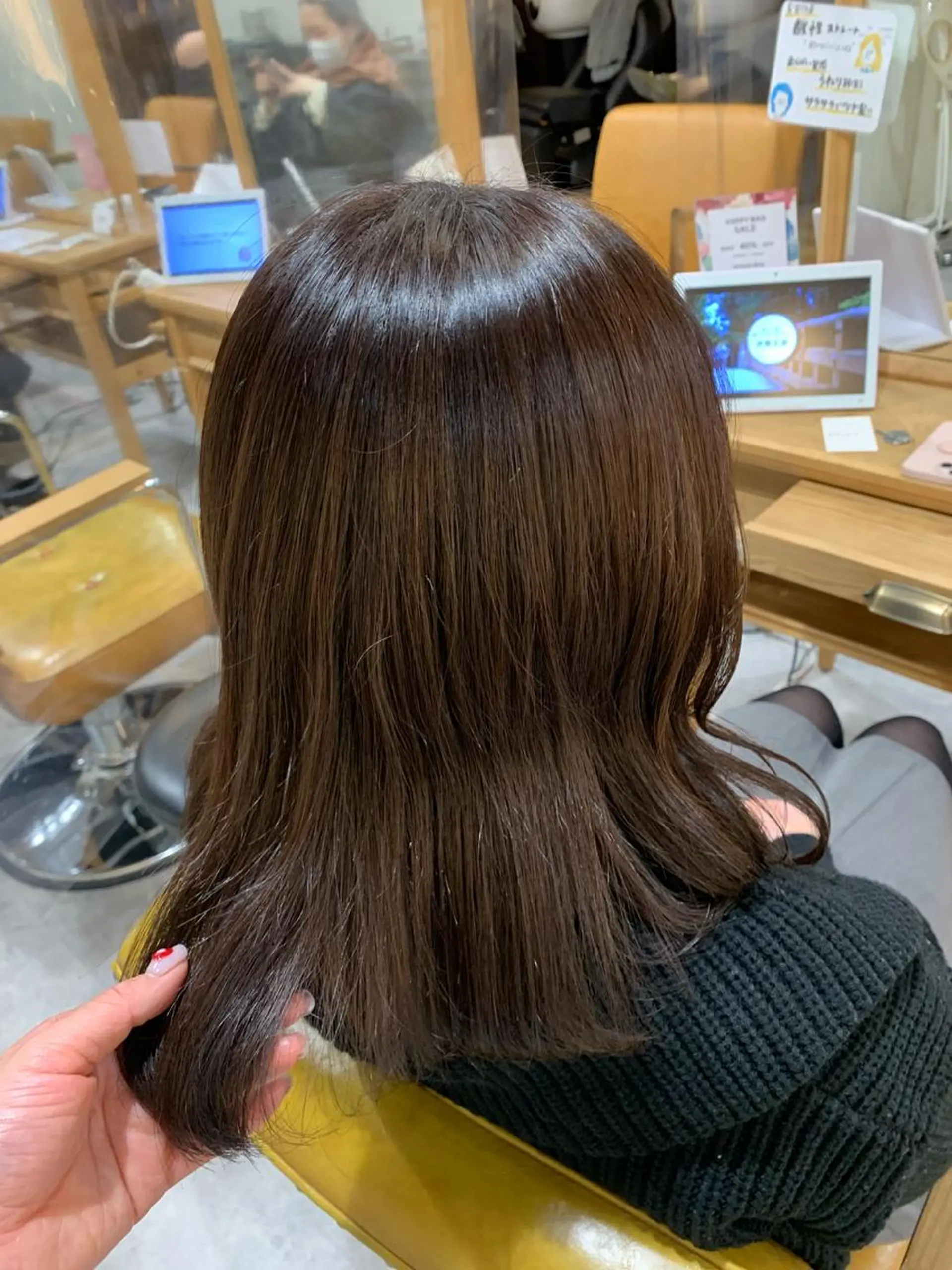 ミディアム カット ヘアカラー 福崎 真奈のヘアスタイル