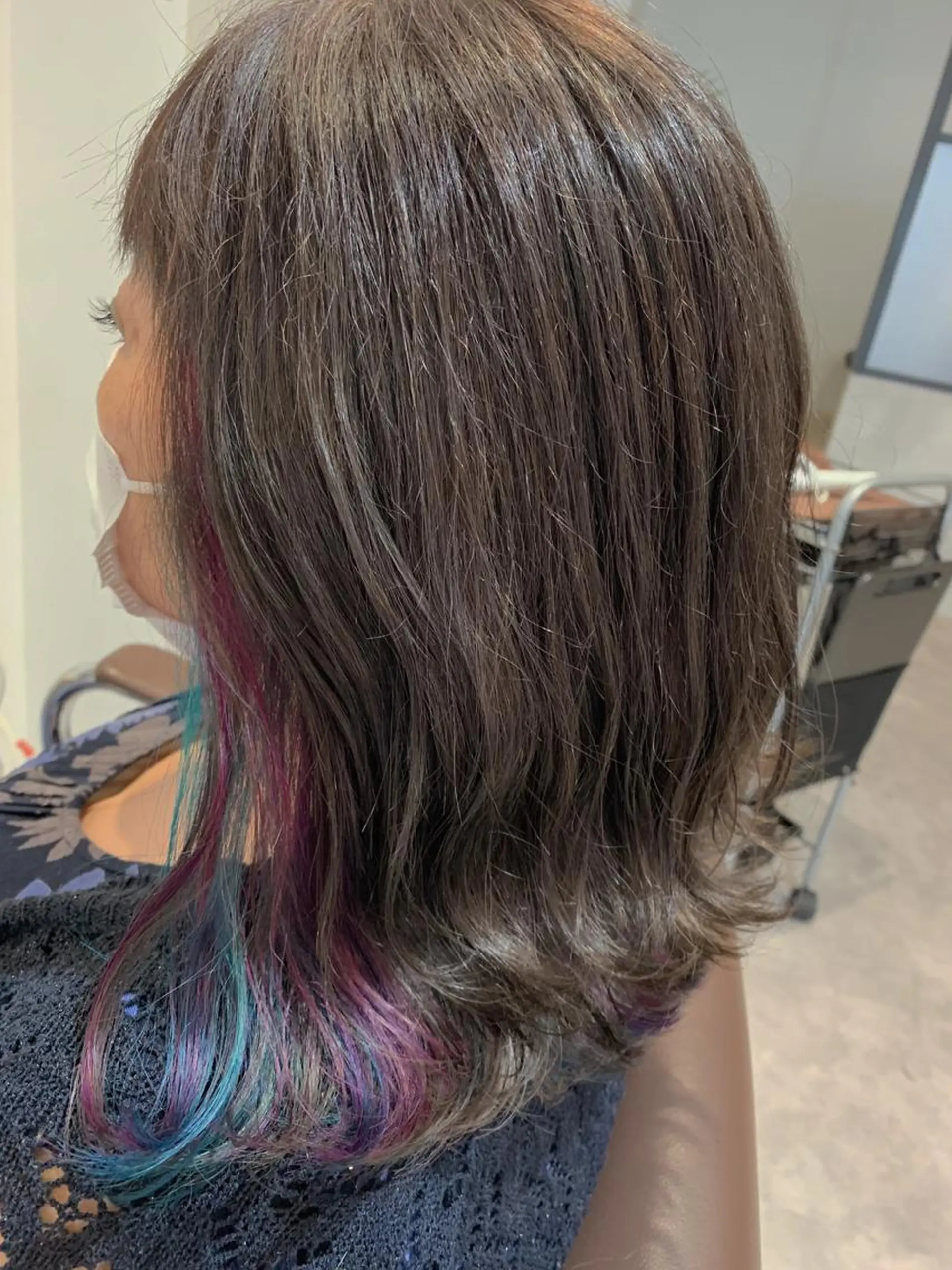 ミディアム MIA 菅原のヘアスタイル