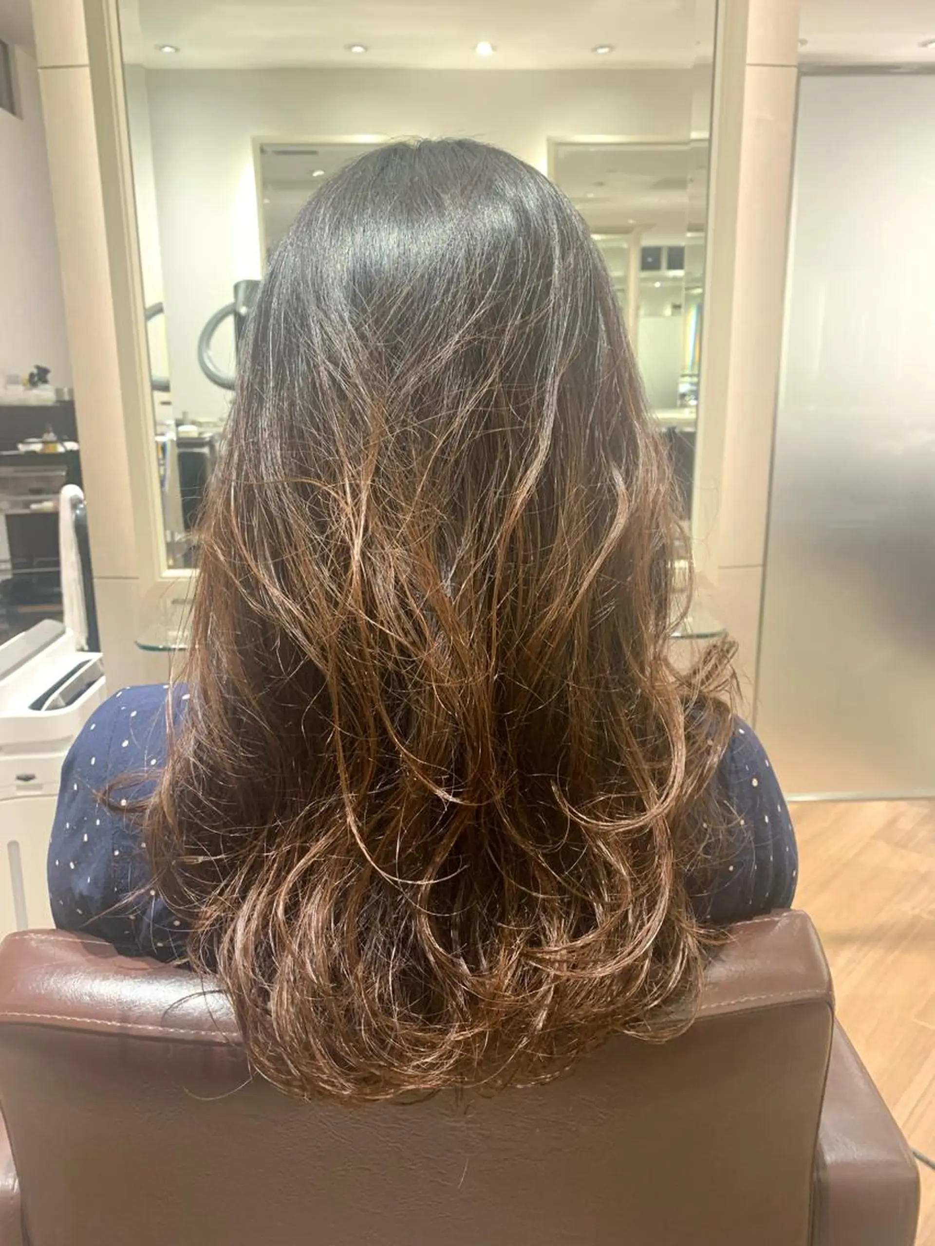ロング ごとう さなのヘアスタイル
