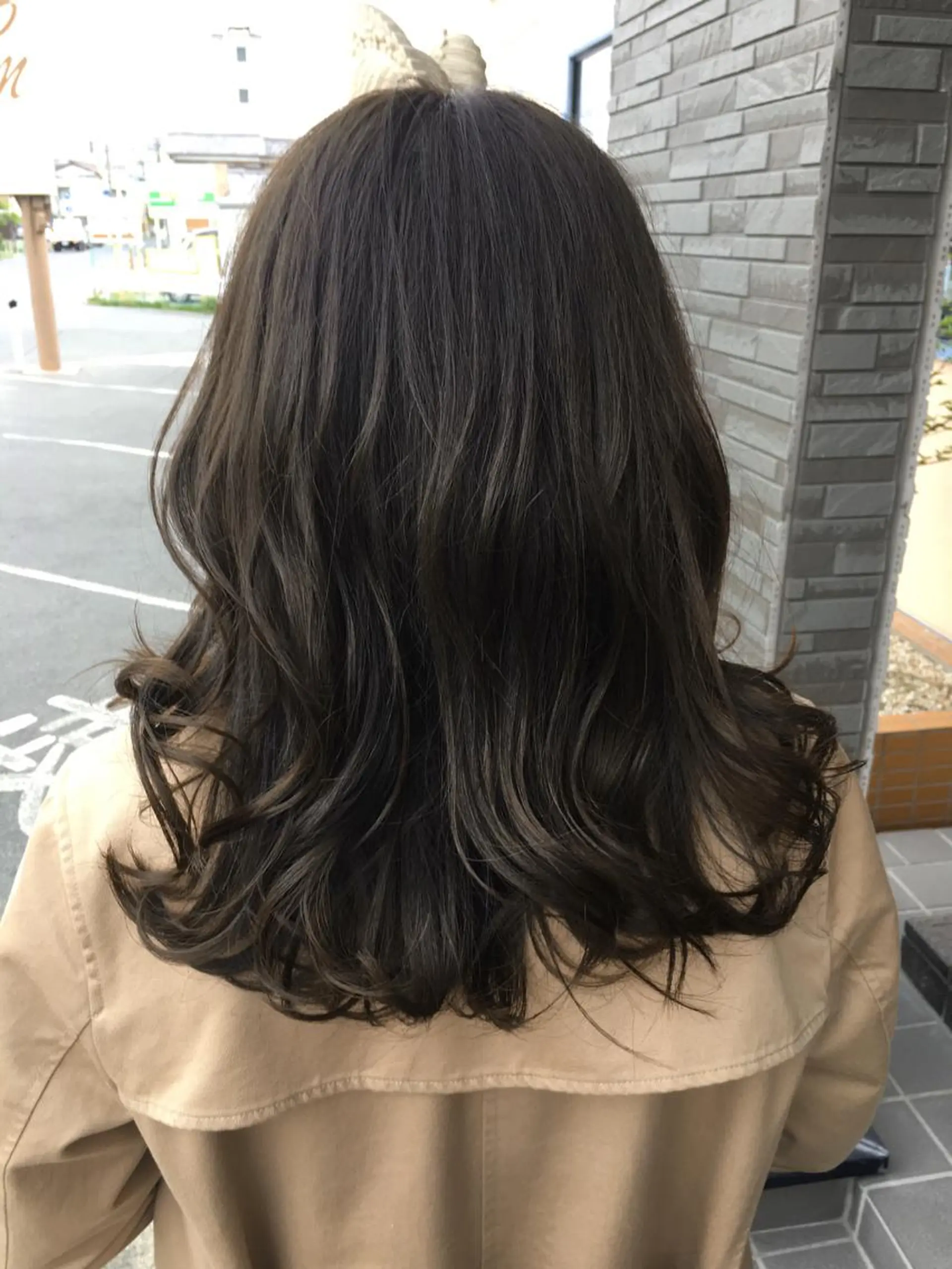 セミロング カラー アッシュ 4-rest garden （フォーレストガーデン）所属・金井 直樹のヘアスタイル