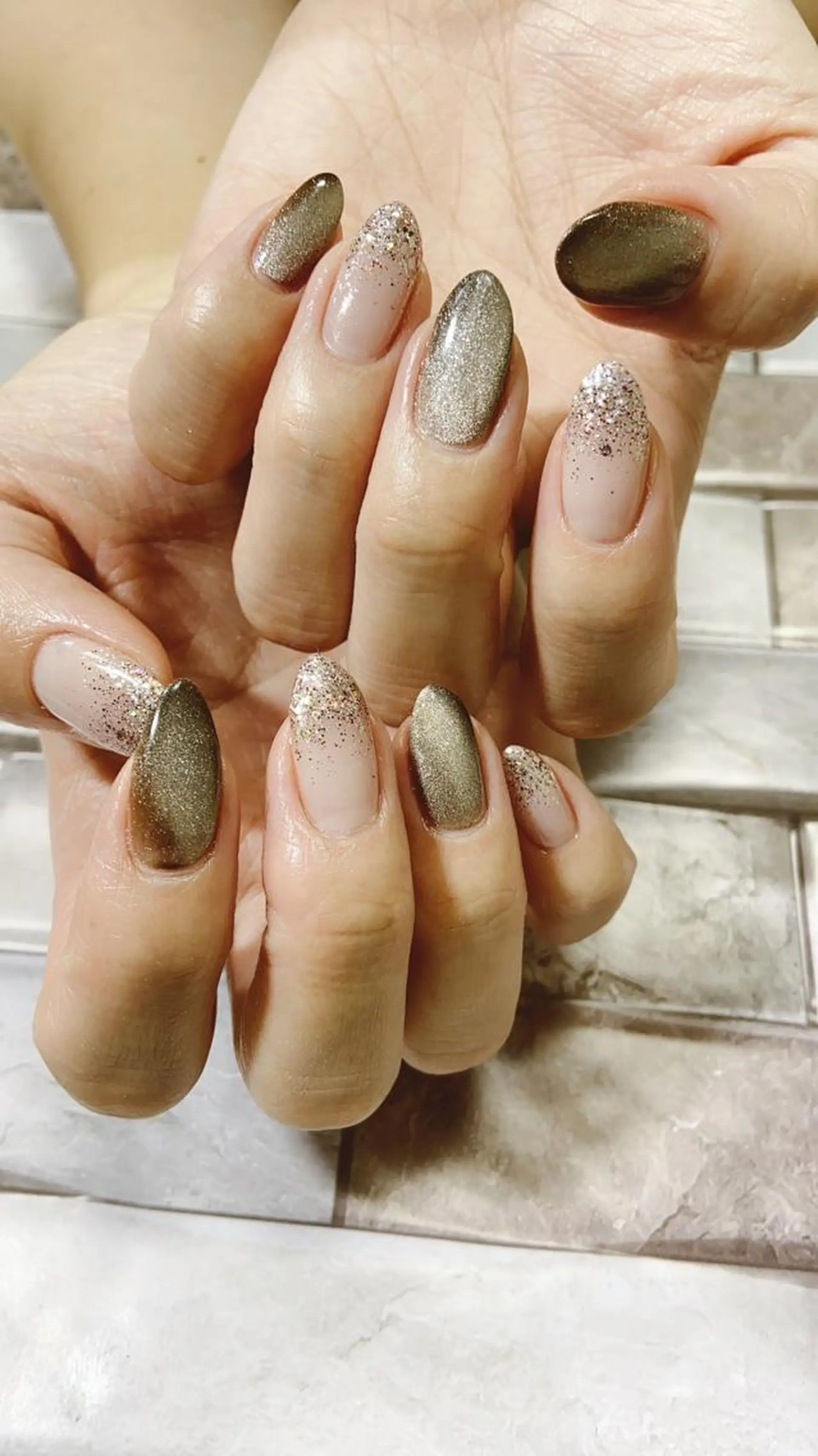 ネイル マグネットネイル ハンドネイル フットネイル Lokahi NAILのネイルデザイン