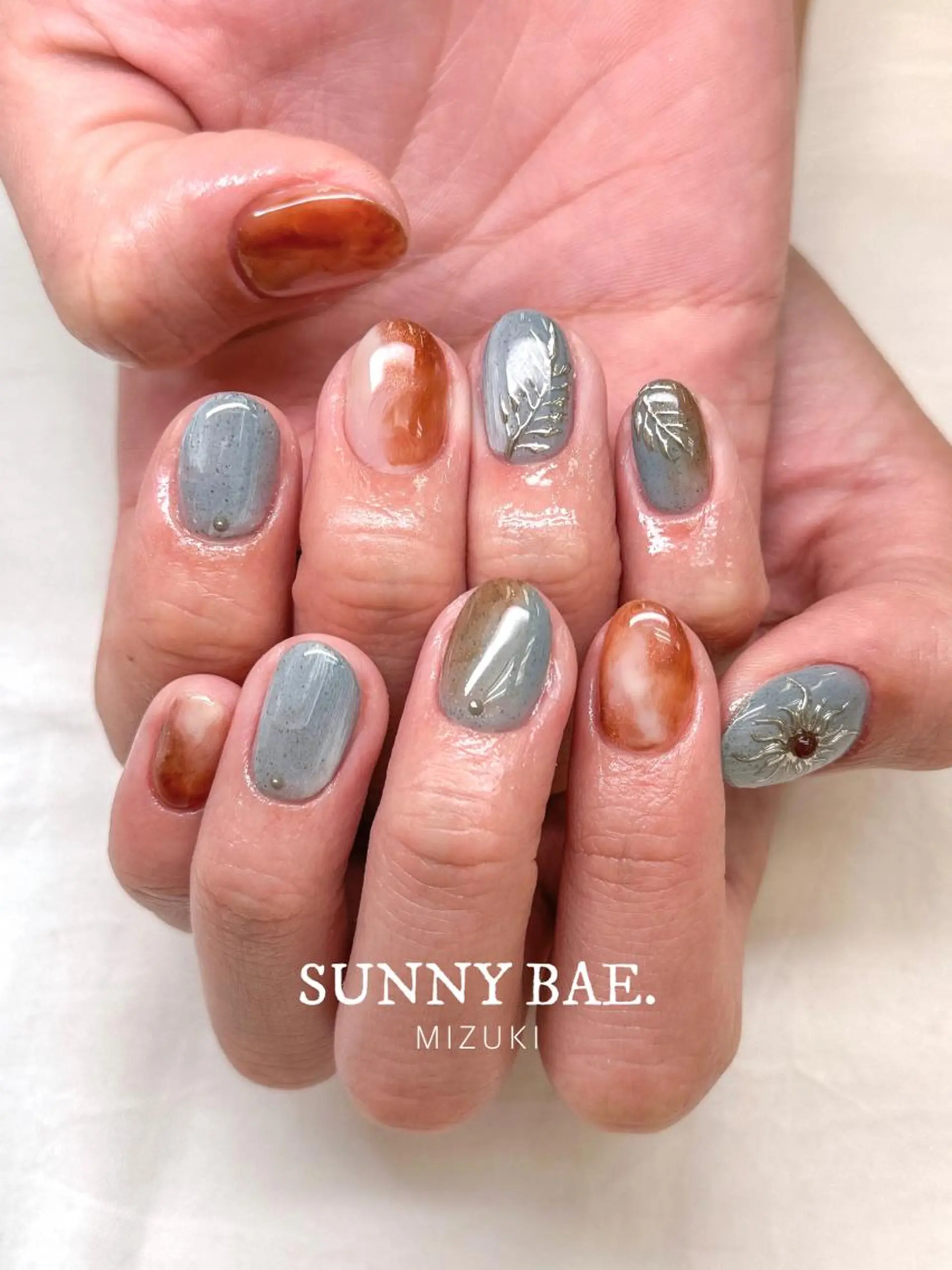 ネイル べっ甲ネイル ジェルネイル マグネットネイル ミラーネイル ニュアンスネイル ハンドネイル SUNNY BAE. 🌼MIZUKIのネイルデザイン