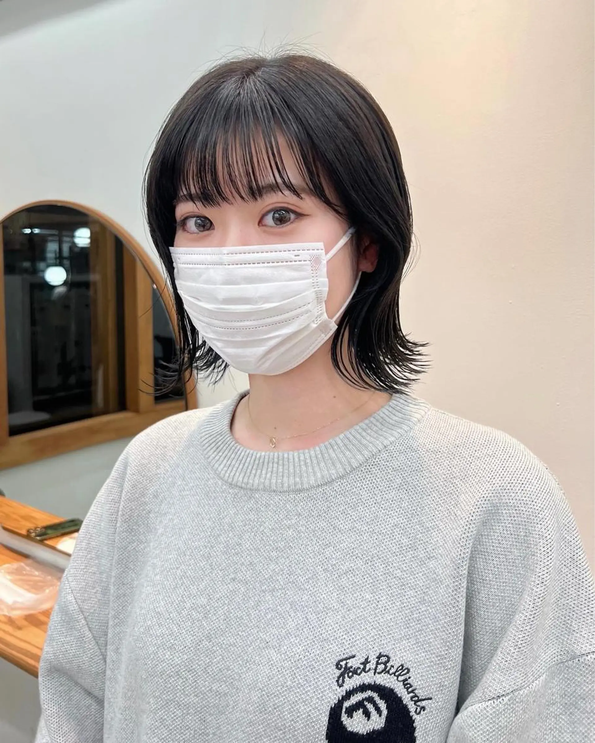 ミディアム カラー 黒髪 ブリーチ ブルーカラー ブラウンカラー イヤリングカラー ☑️aiko【艶 カラー・ショート募】のヘアスタイル