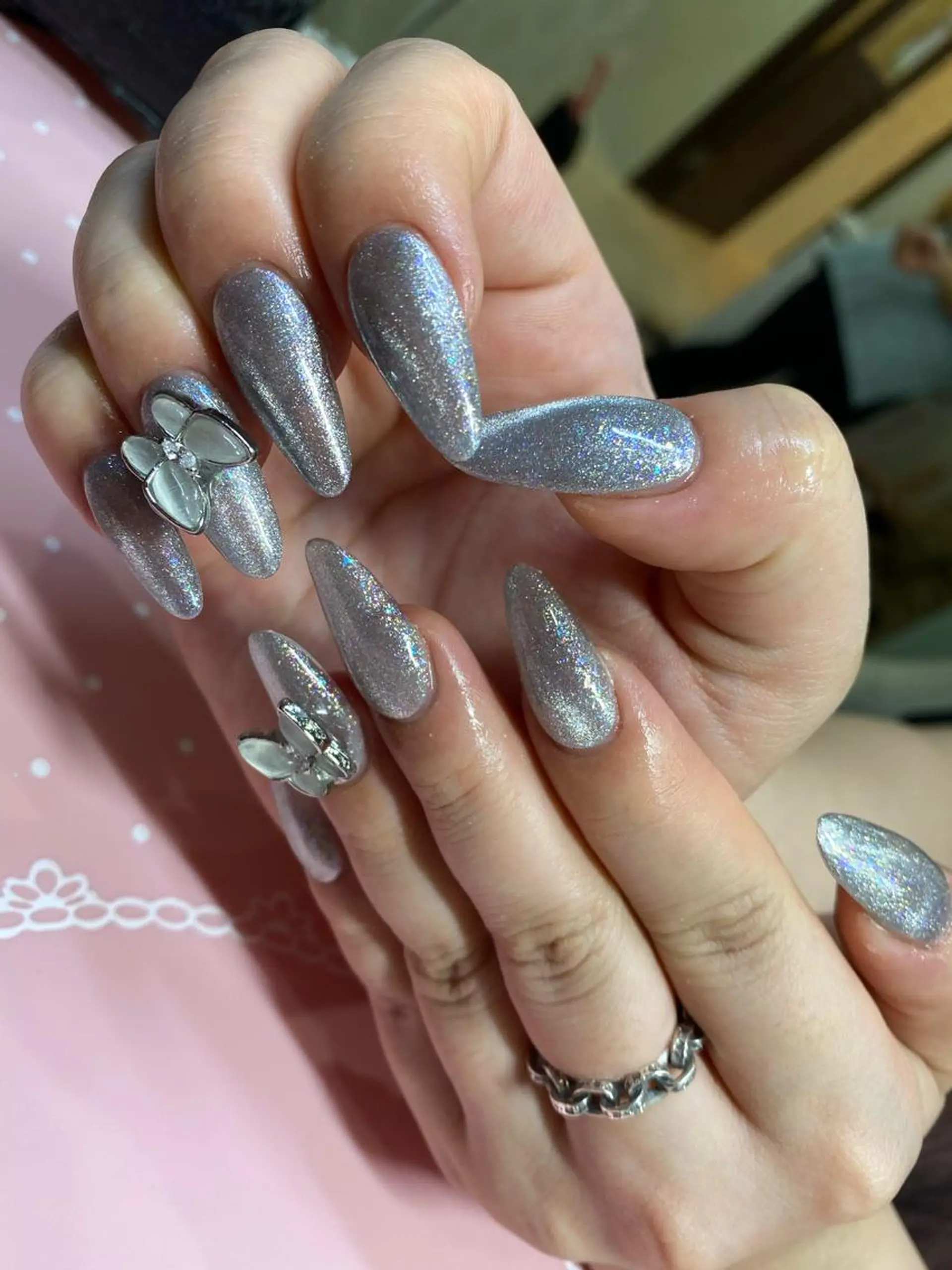 セミロング ネイル マグネットネイル nail salon azuのネイルデザイン