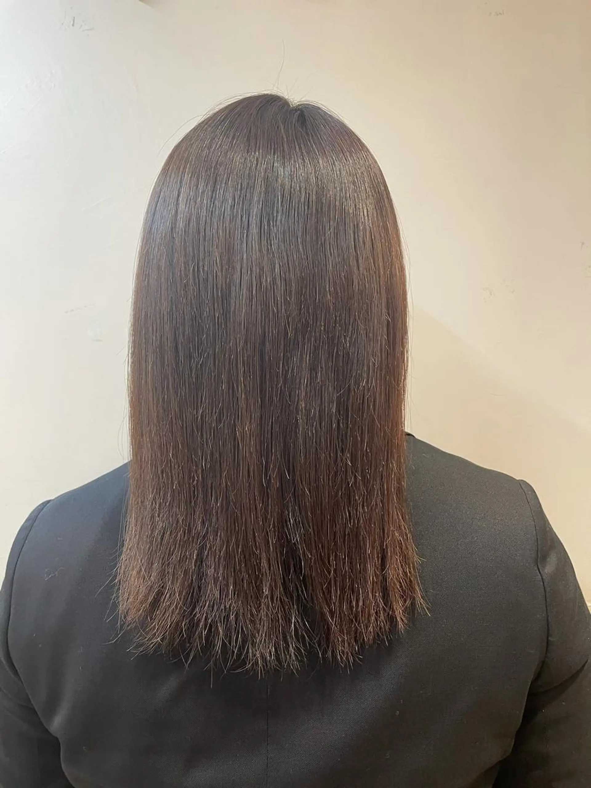 ミディアム パーマ 縮毛矯正 LOG/所属・縮毛/ブリーチ/ メンズ/出口 紗依のヘアスタイル