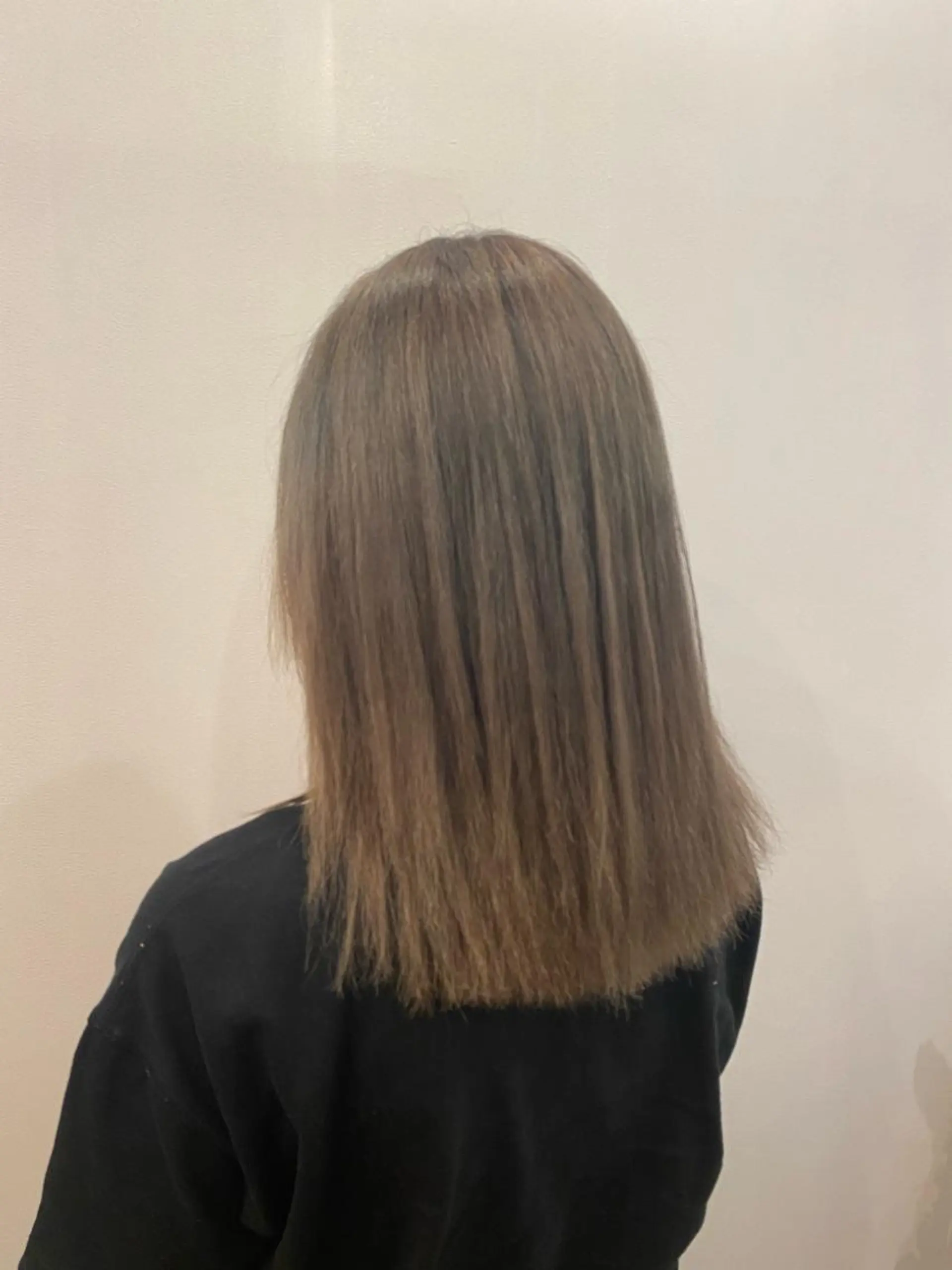 ミディアム カラー ベージュカラー ミルクティーベージュ 🌈原宿🥣ケアブリ ーチ🥣平城秀馬🌈のヘアスタイル