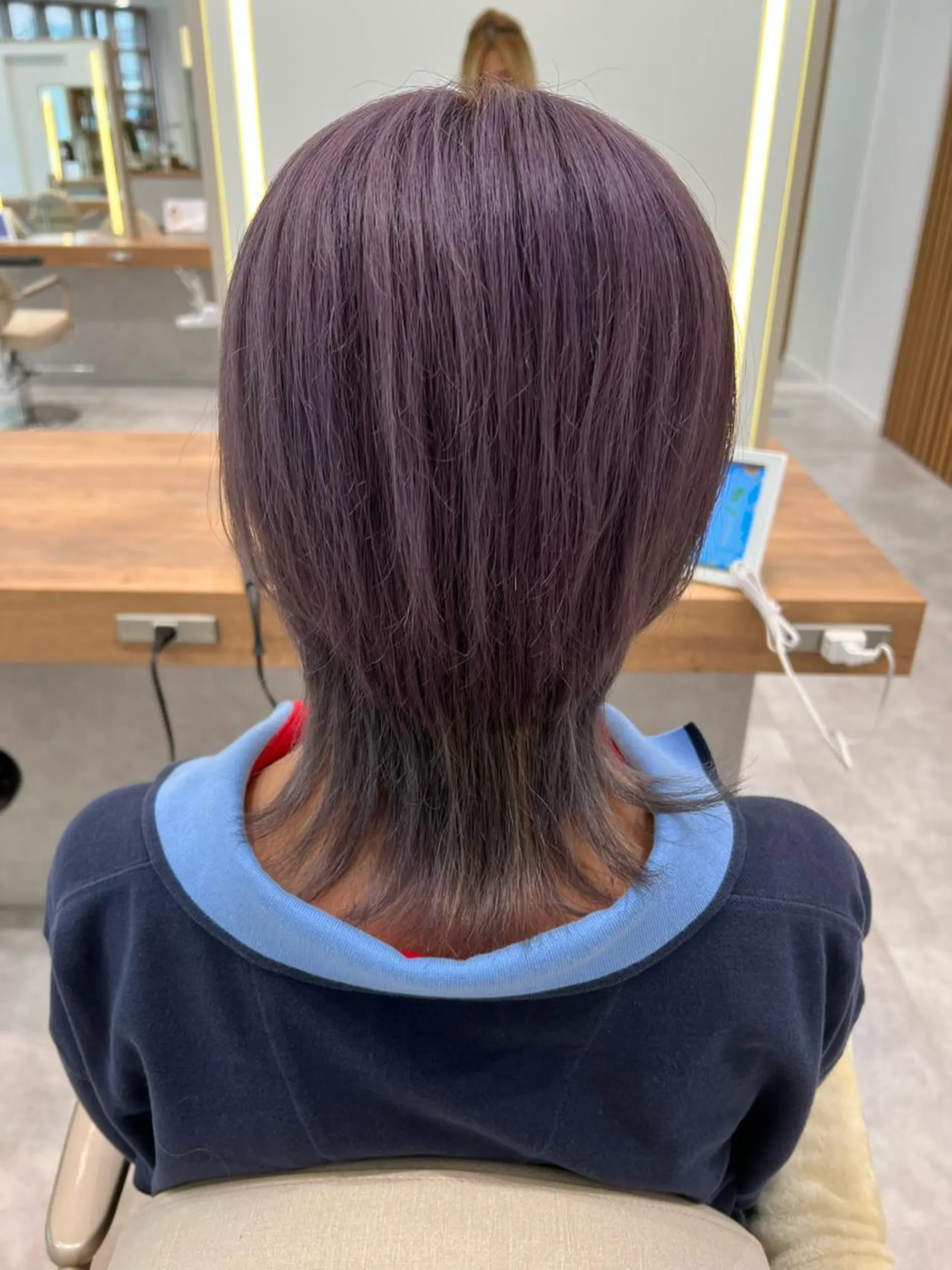 セミロング カラー 一ノ瀬 蘭のヘアスタイル