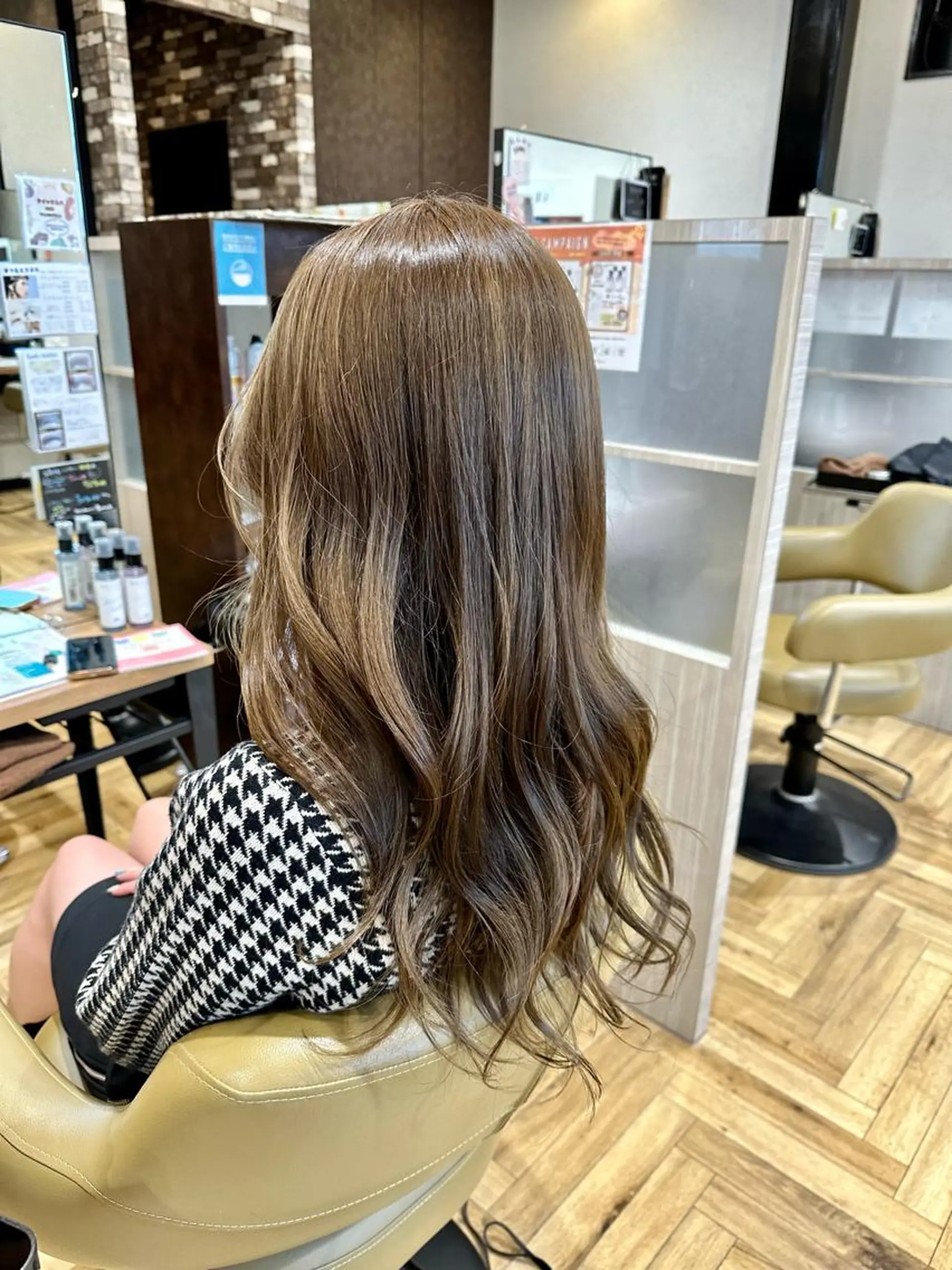 ロング カラー アッシュ ベージュカラー arl 豊田店アシスタントのヘアスタイル