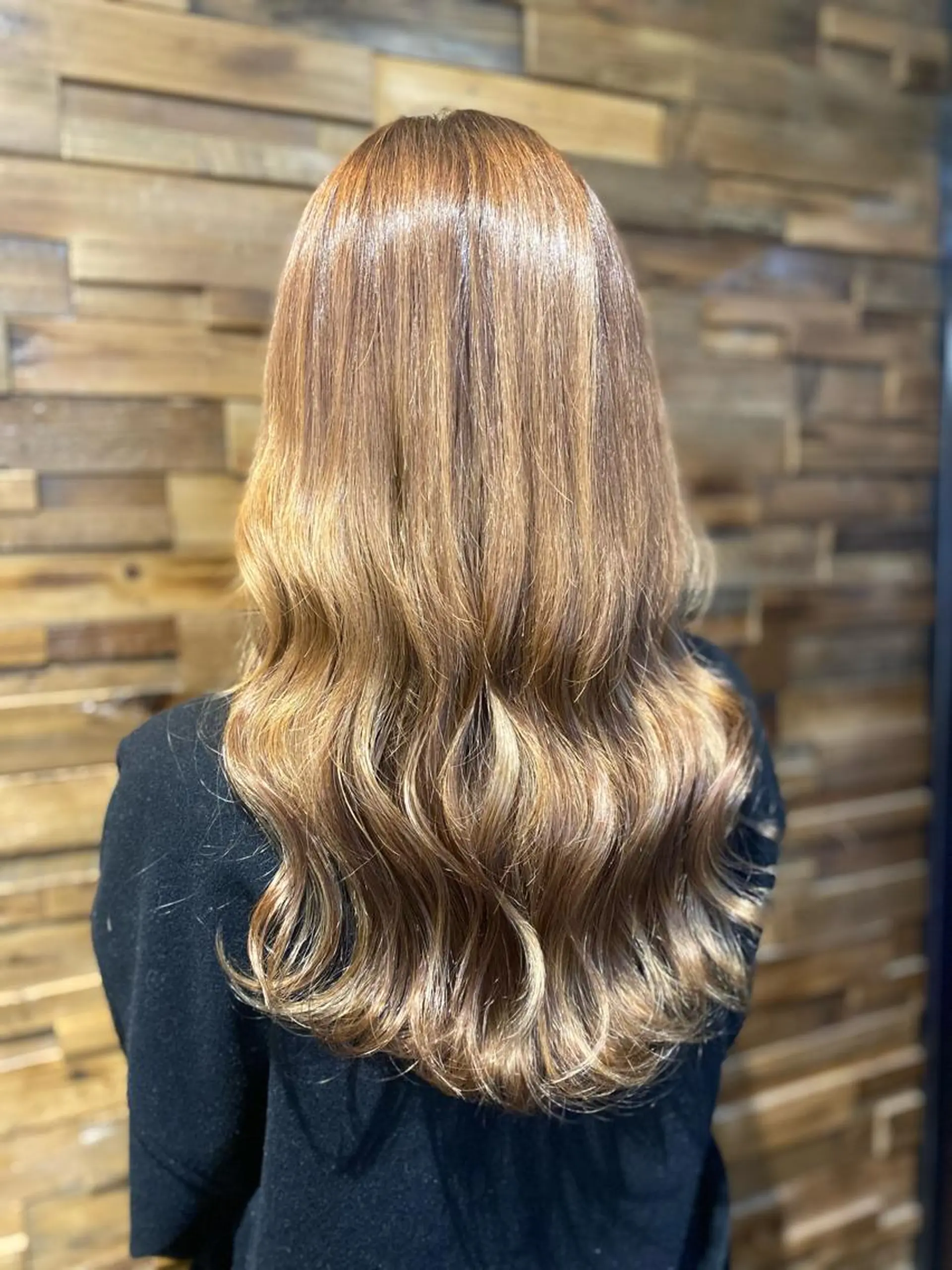 ロング Fi-Ne 八戸のヘアスタイル