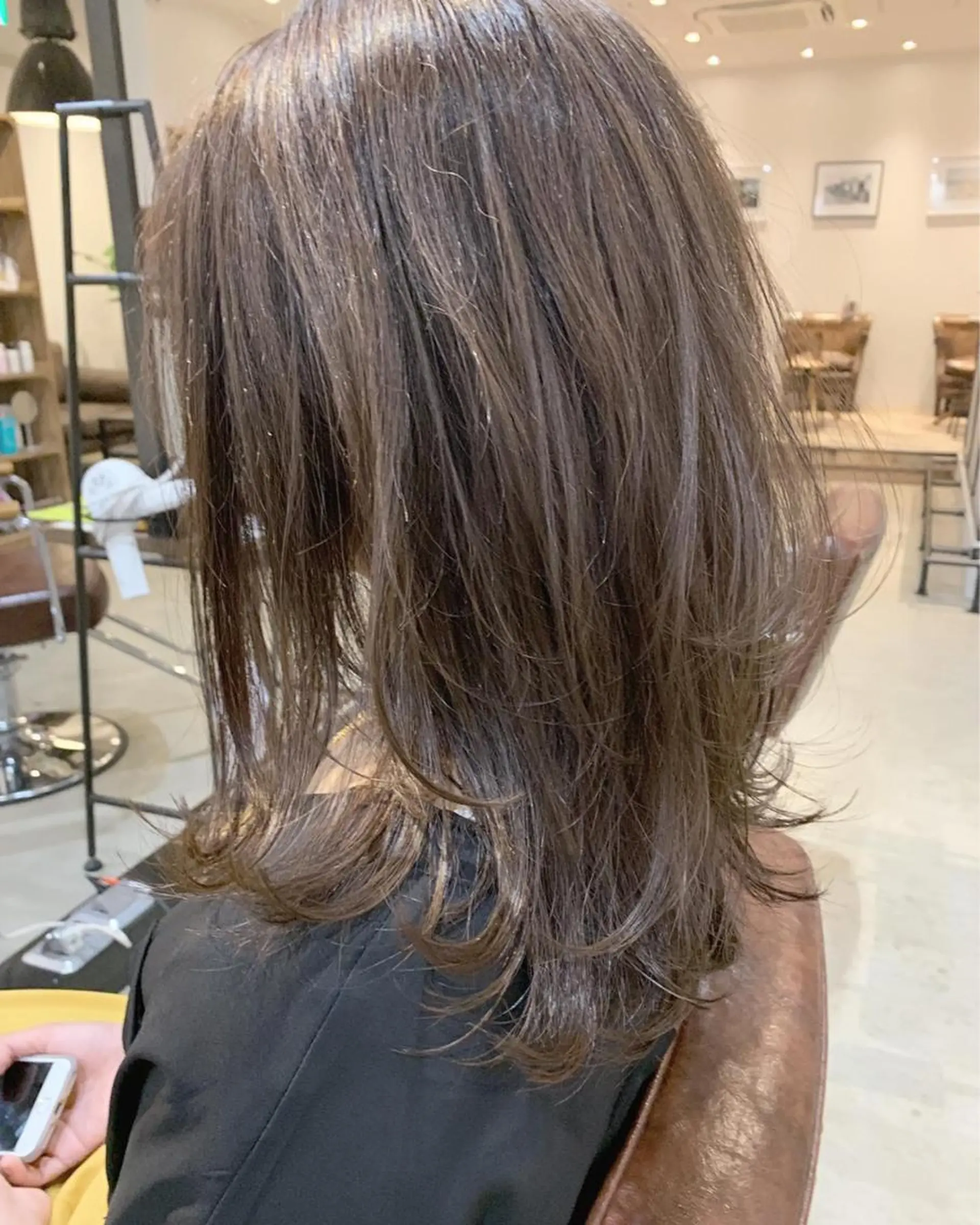ミディアム カラー ヘアアレンジ メンズ キッズ ネイル マツエク・マツパ 中津エリアNO.1 髪質改善✨透ける暗髪のヘアスタイル