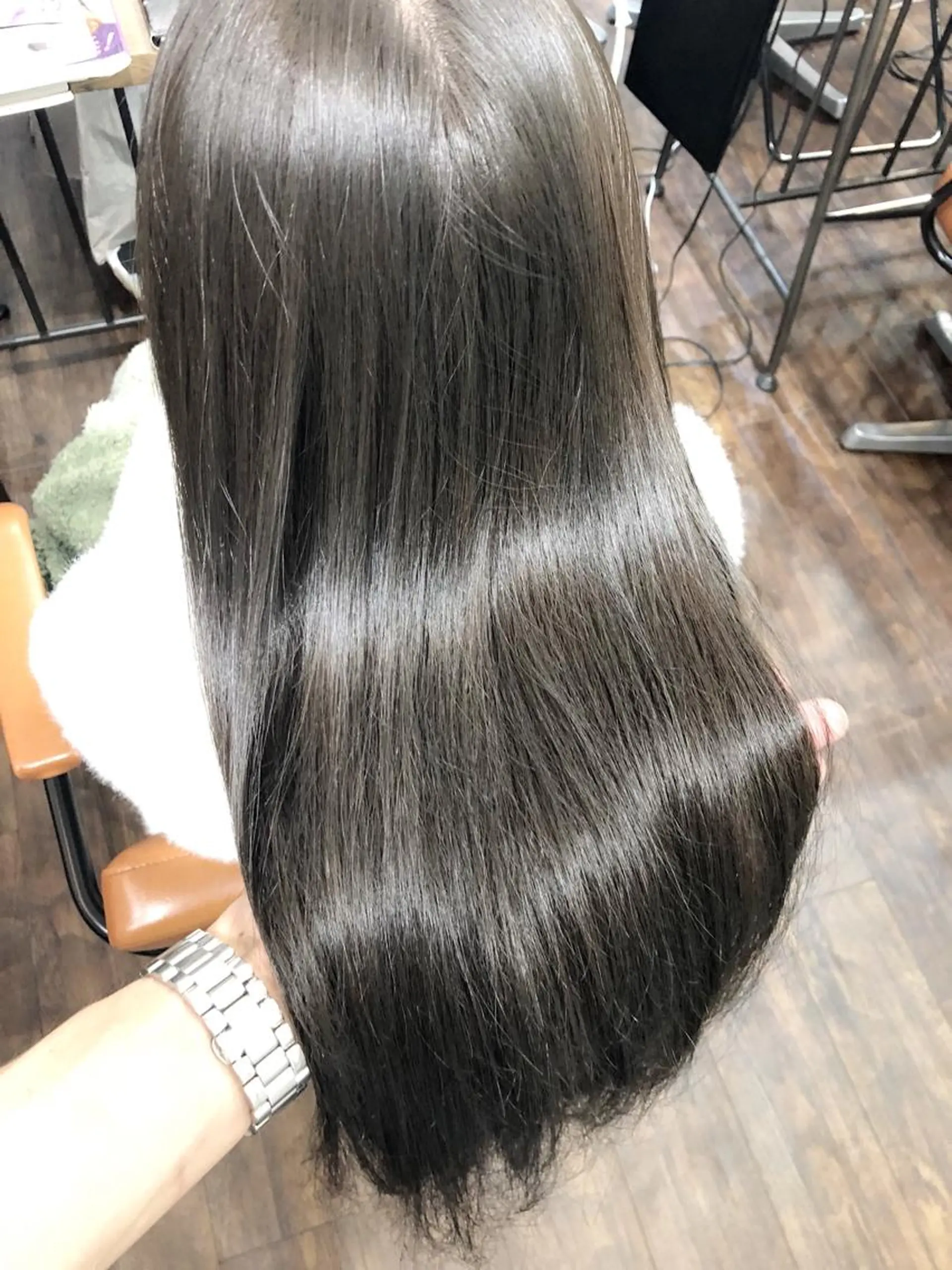 カラー グレージュ イルミナカラー オリーブグレージュ オリーブグレー トリートメント ヘッドスパ トップスタイリスト Yamato.hのヘアスタイル