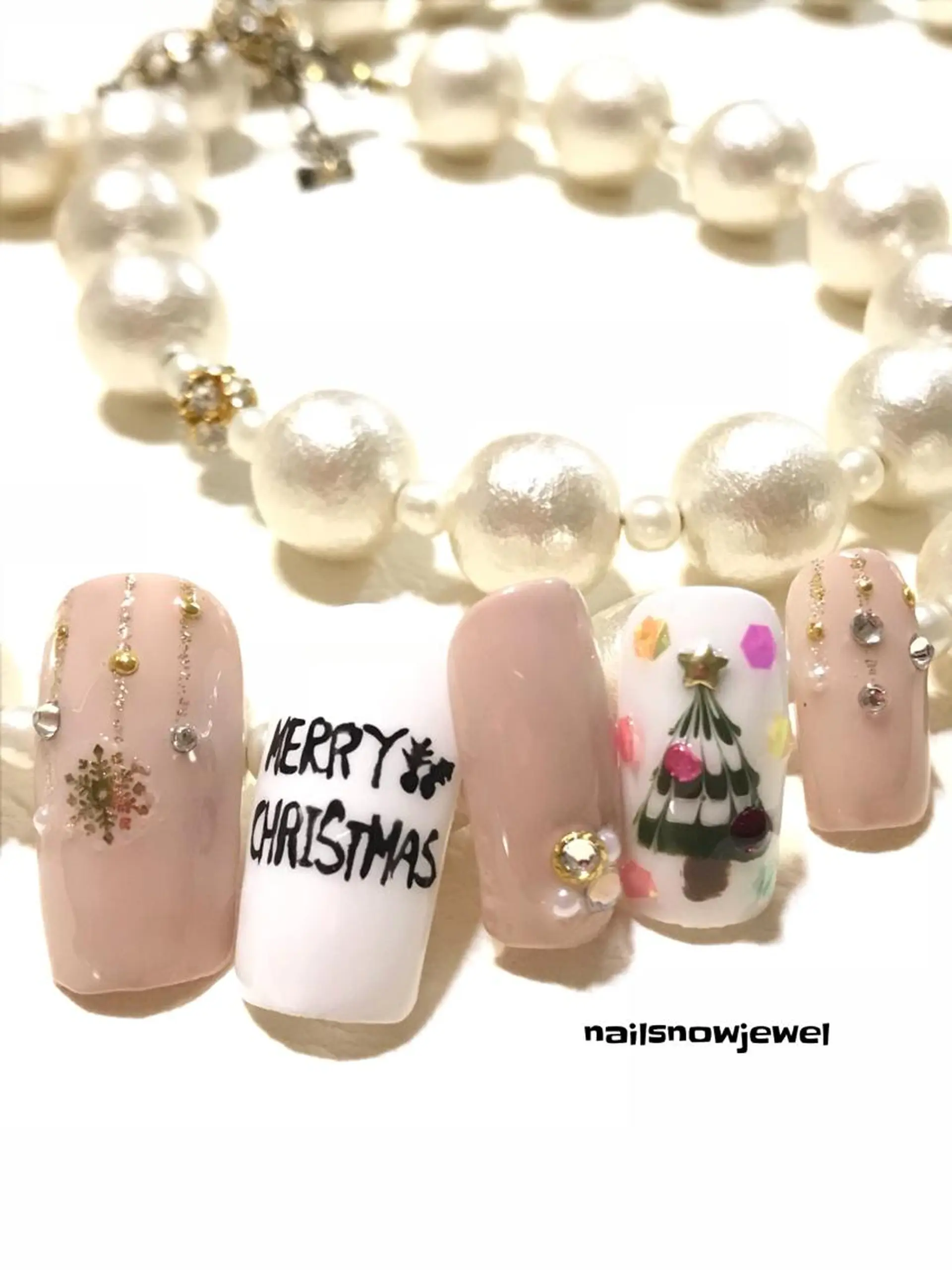 ネイル 冬ネイル クリスマス nail snowjewelのネイルデザイン