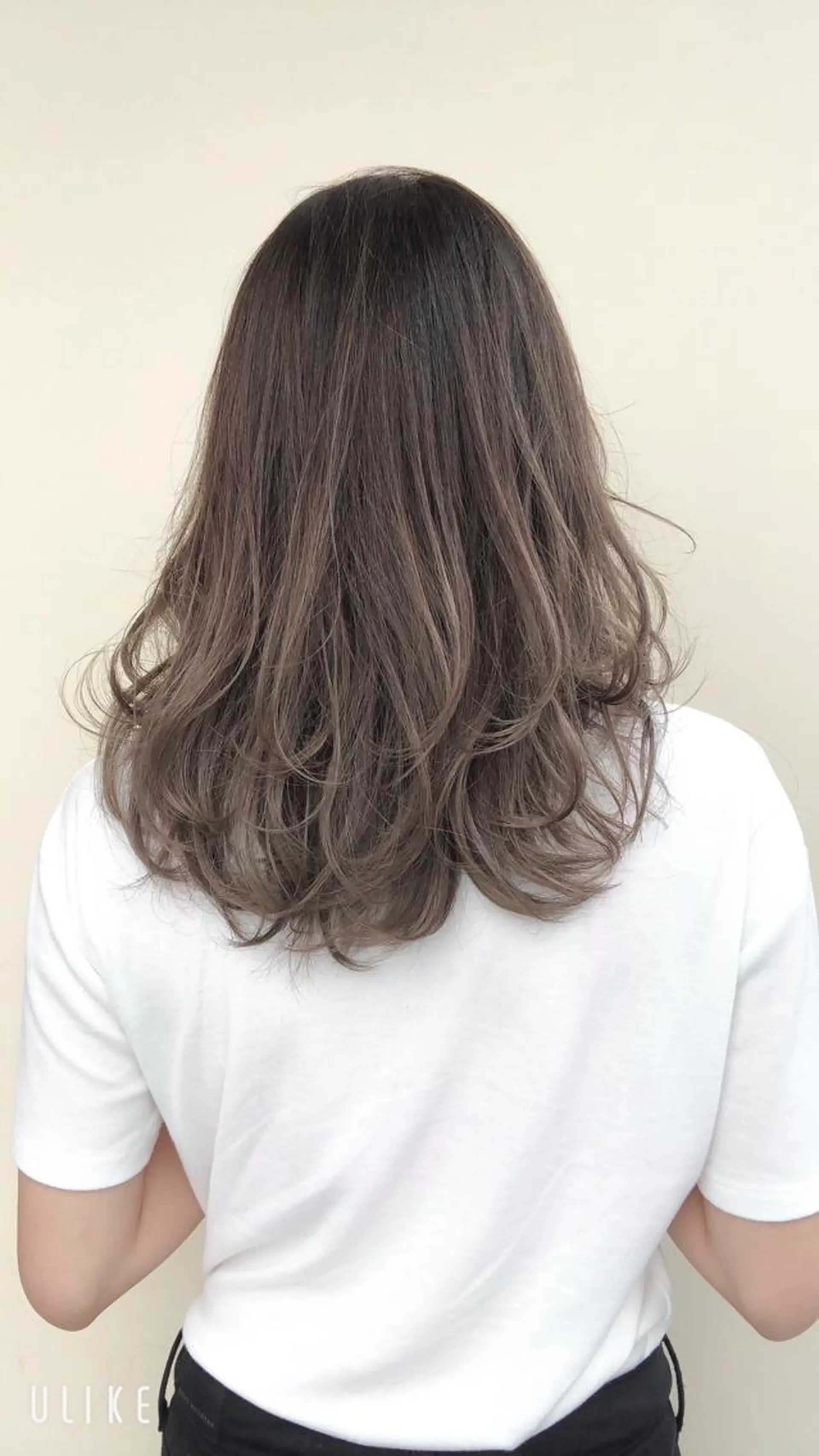 ミディアム レイヤーカット 【愛され小顔カット】 YOSHIKIヘアのヘアスタイル