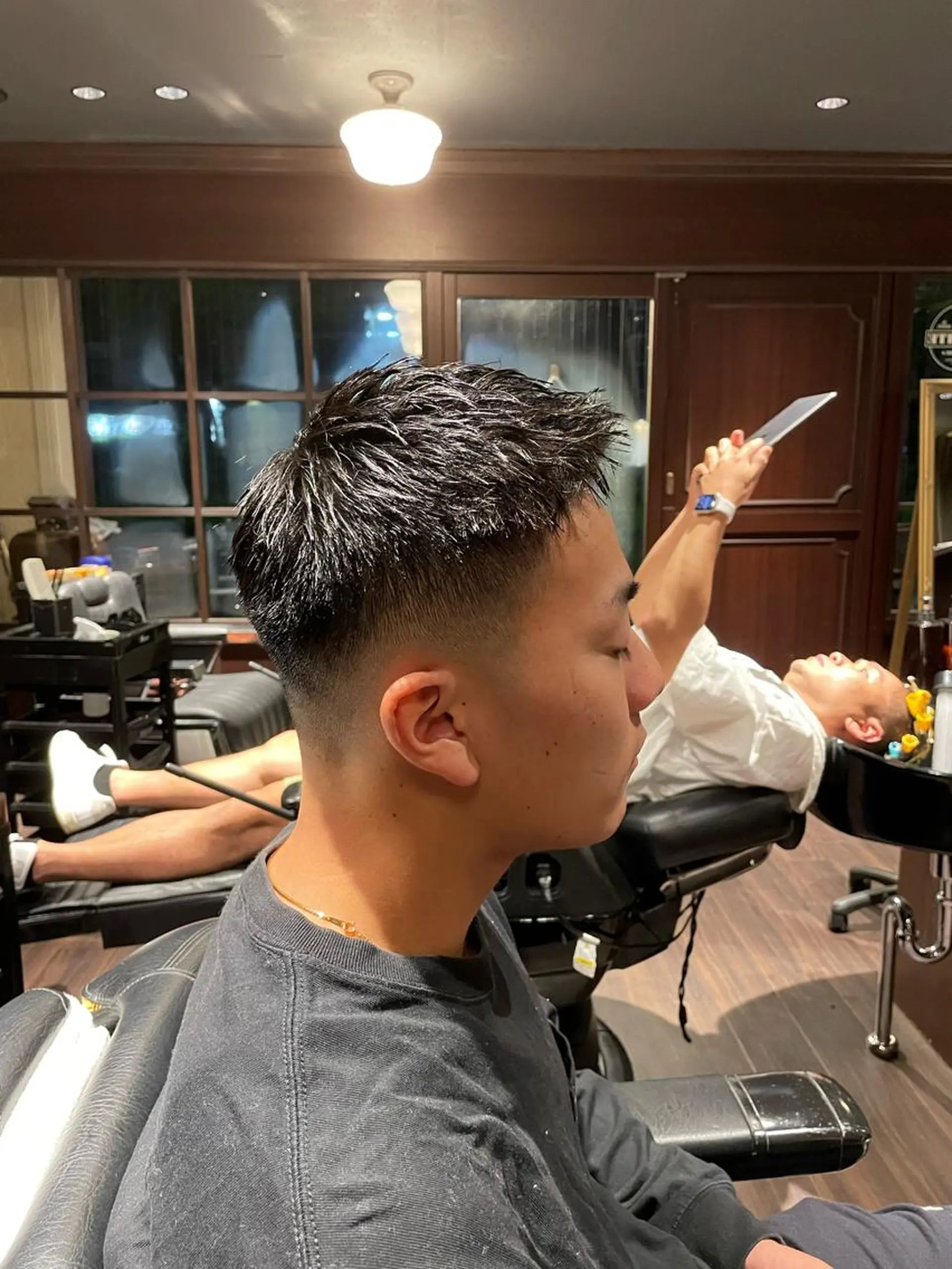 ショート メンズ フェードカット Kingsman Tokyo 府中所属・小櫃 彰太のヘアスタイル