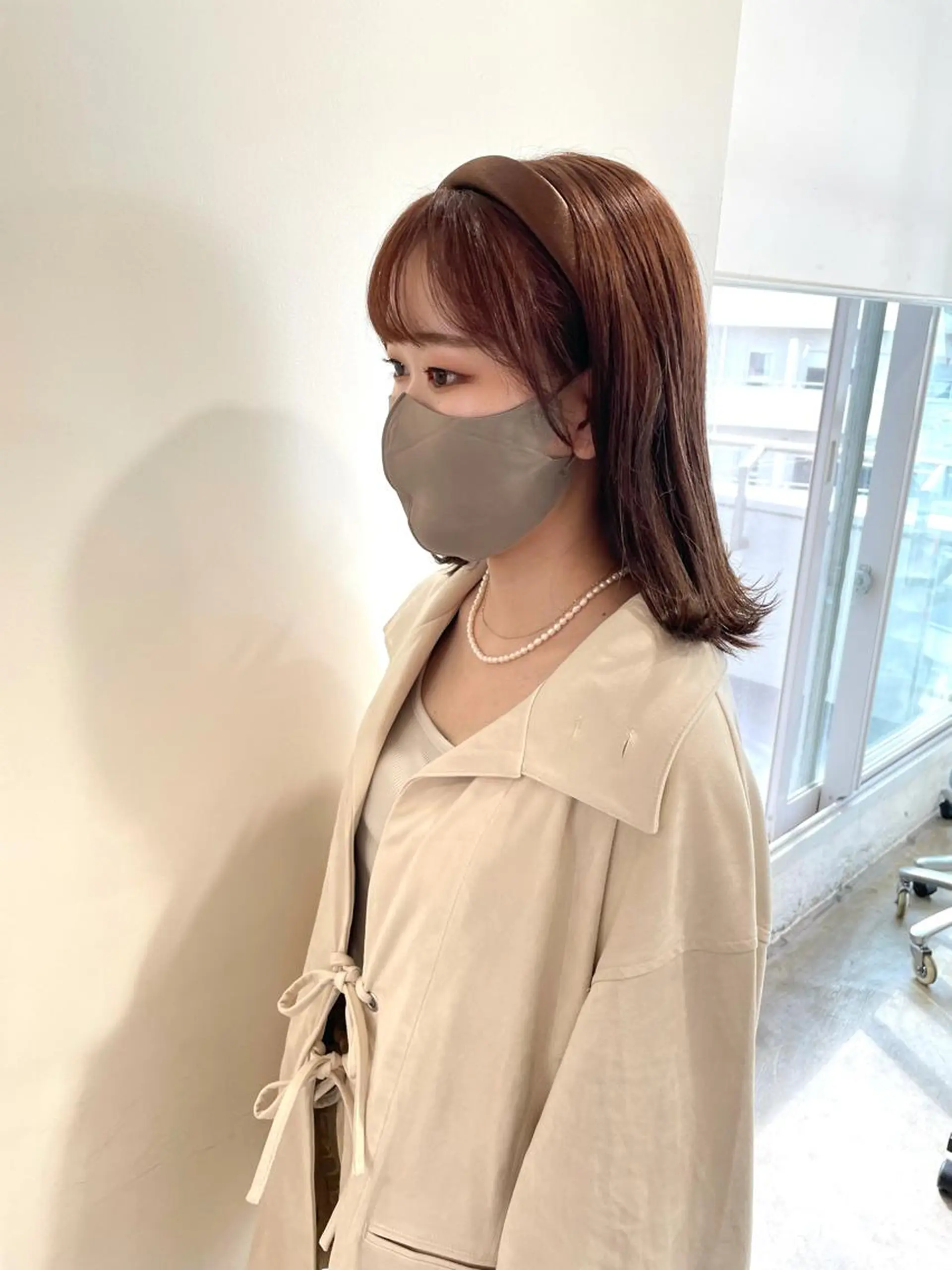 ミディアム カラー ベージュカラー ブリーチ ピンクカラー ピンクベージュ ヘアカラー トリートメント MIOベージュカラー 柔らかいカラーのヘアスタイル