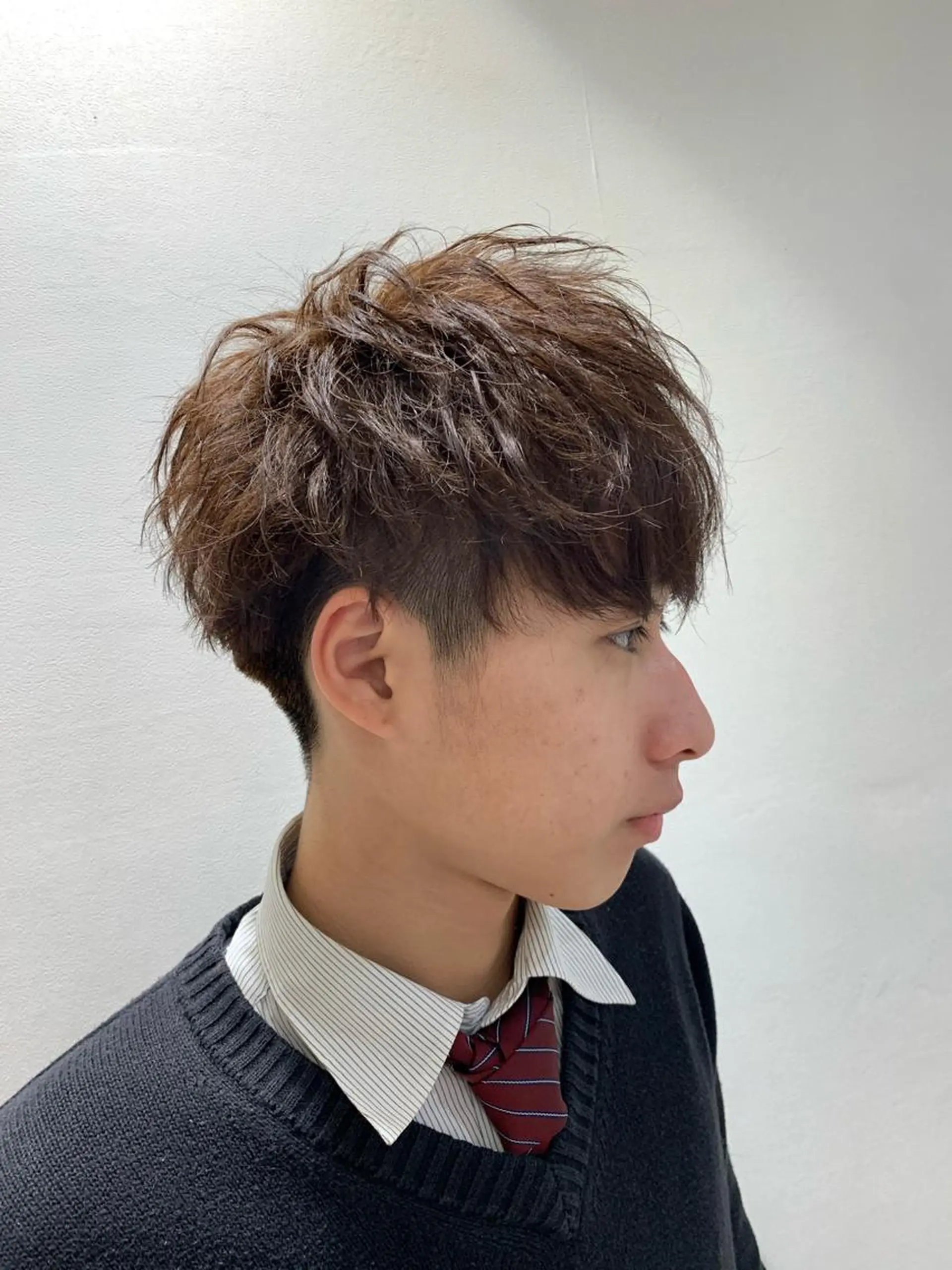 ショート カラー パーマ メンズ マッシュ カット ヘアカラー トリートメント IwAsh中山所属・✂︎中山ブリーチ・ パーマ✂︎露木智也のヘアスタイル