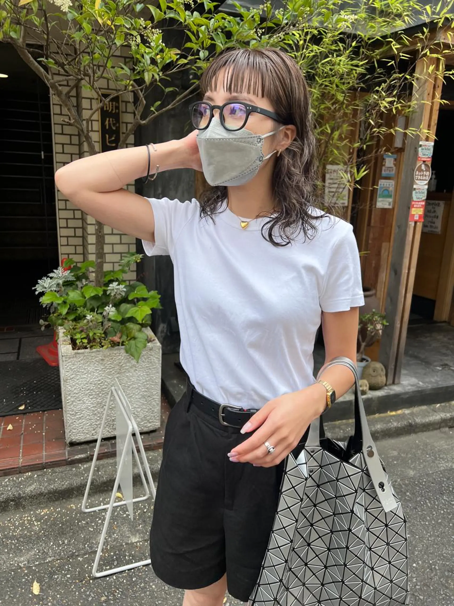 ミディアム パーマ カット パーマ 顔周りレイヤー/韓国 ブリーチminamiのヘアスタイル