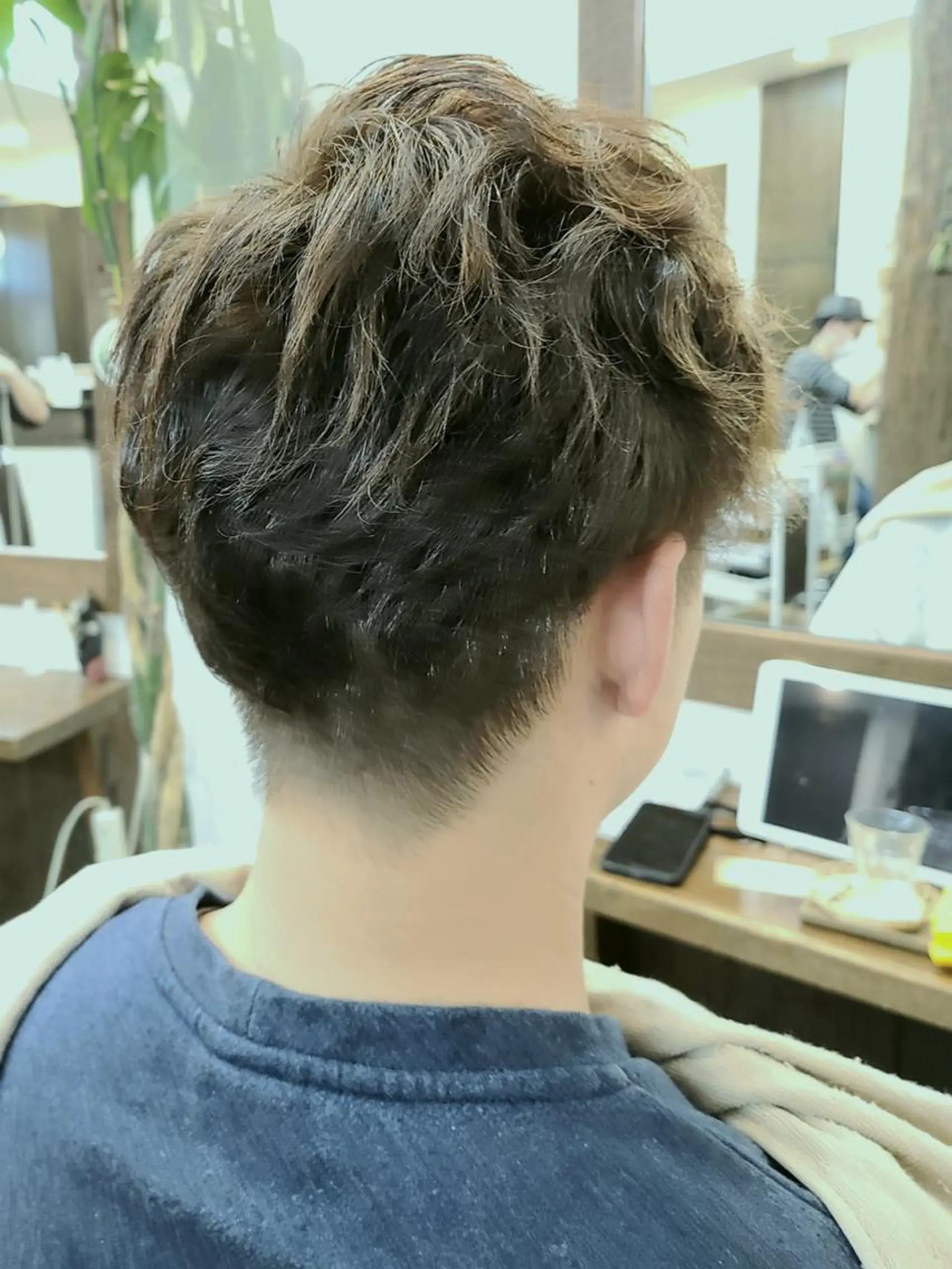 ショート パーマ カラー メンズ デザイナー Anne アンのヘアスタイル