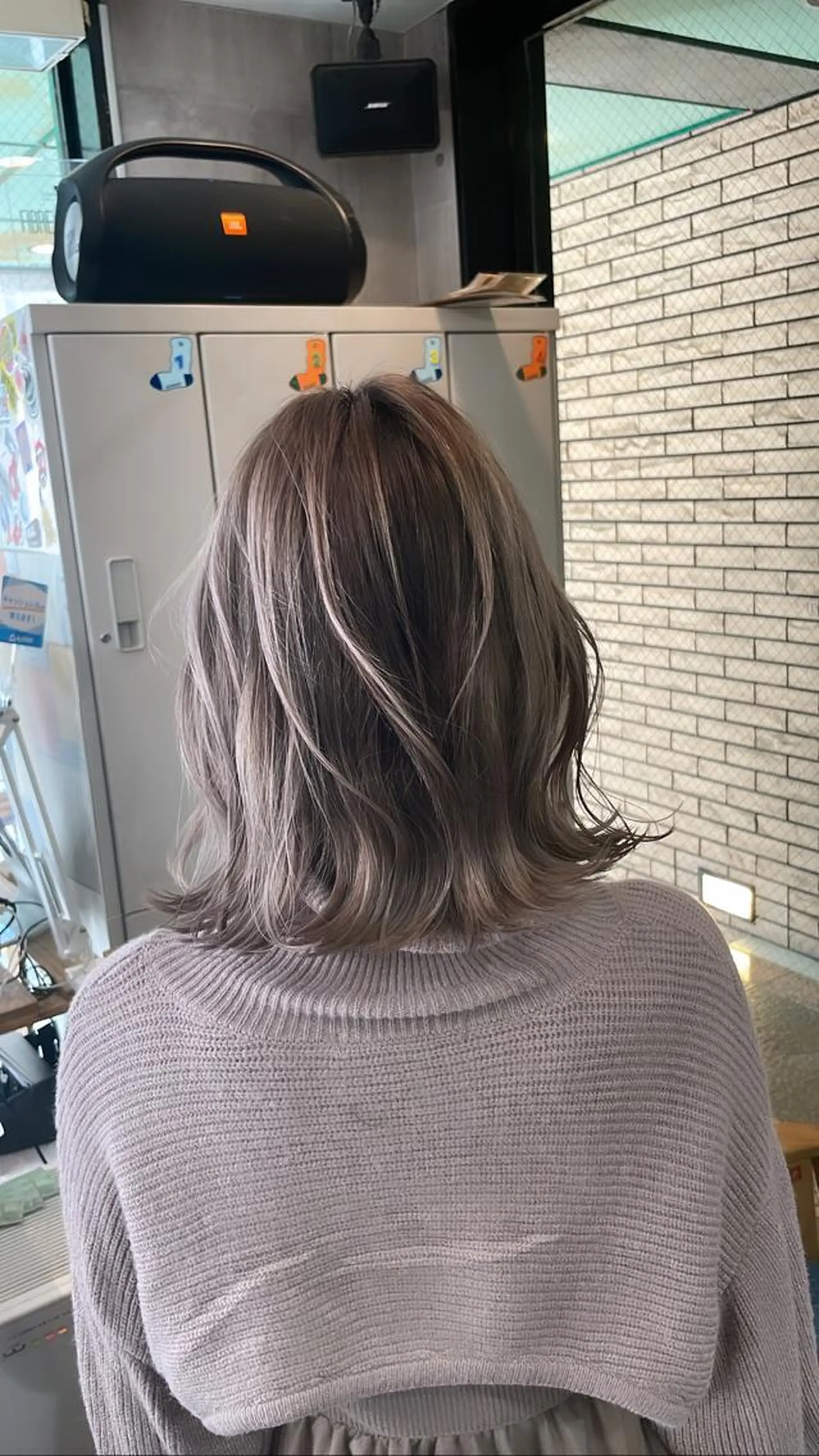 ショート カラー バレイヤージュ ボブ レイヤーカット ヘアカラー トリートメント ヘアセット 難波ブリーチカラー 伊藤洋輝のヘアスタイル