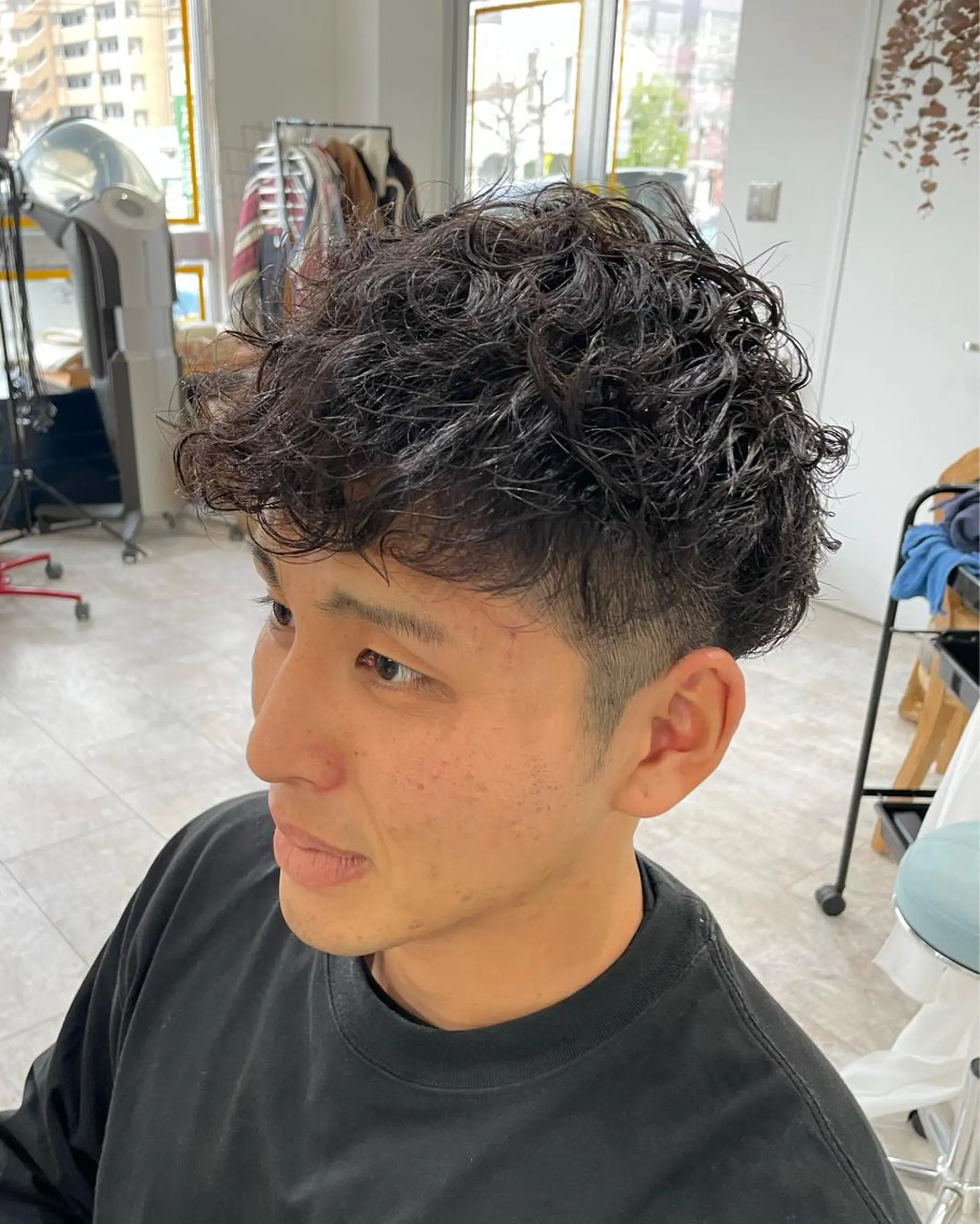 パーマ メンズ メンズパーマ カット パーマ JERICHO HAIR所属・河野 由佳の眉毛・アイブロウイメージ