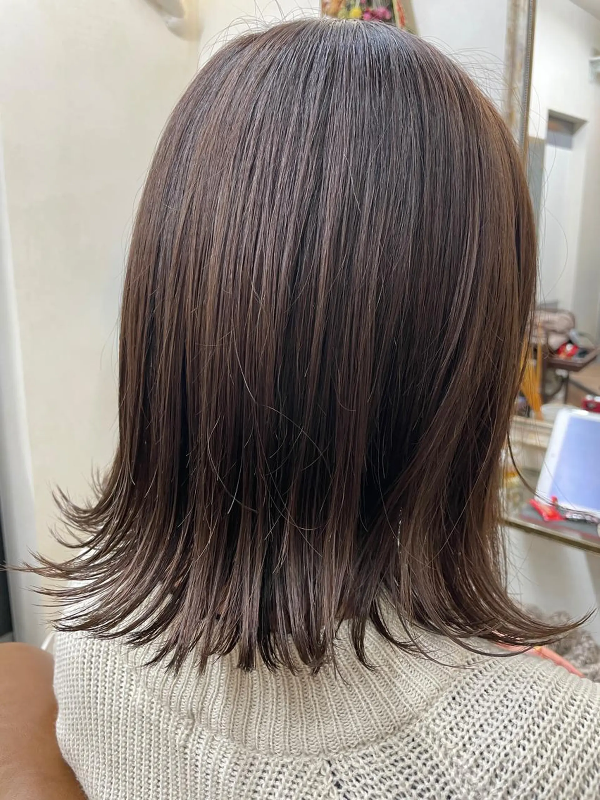 ミディアム カラー 外ハネヘア ヘアカラー トリートメント TOWA 野村　コウダイのヘアスタイル