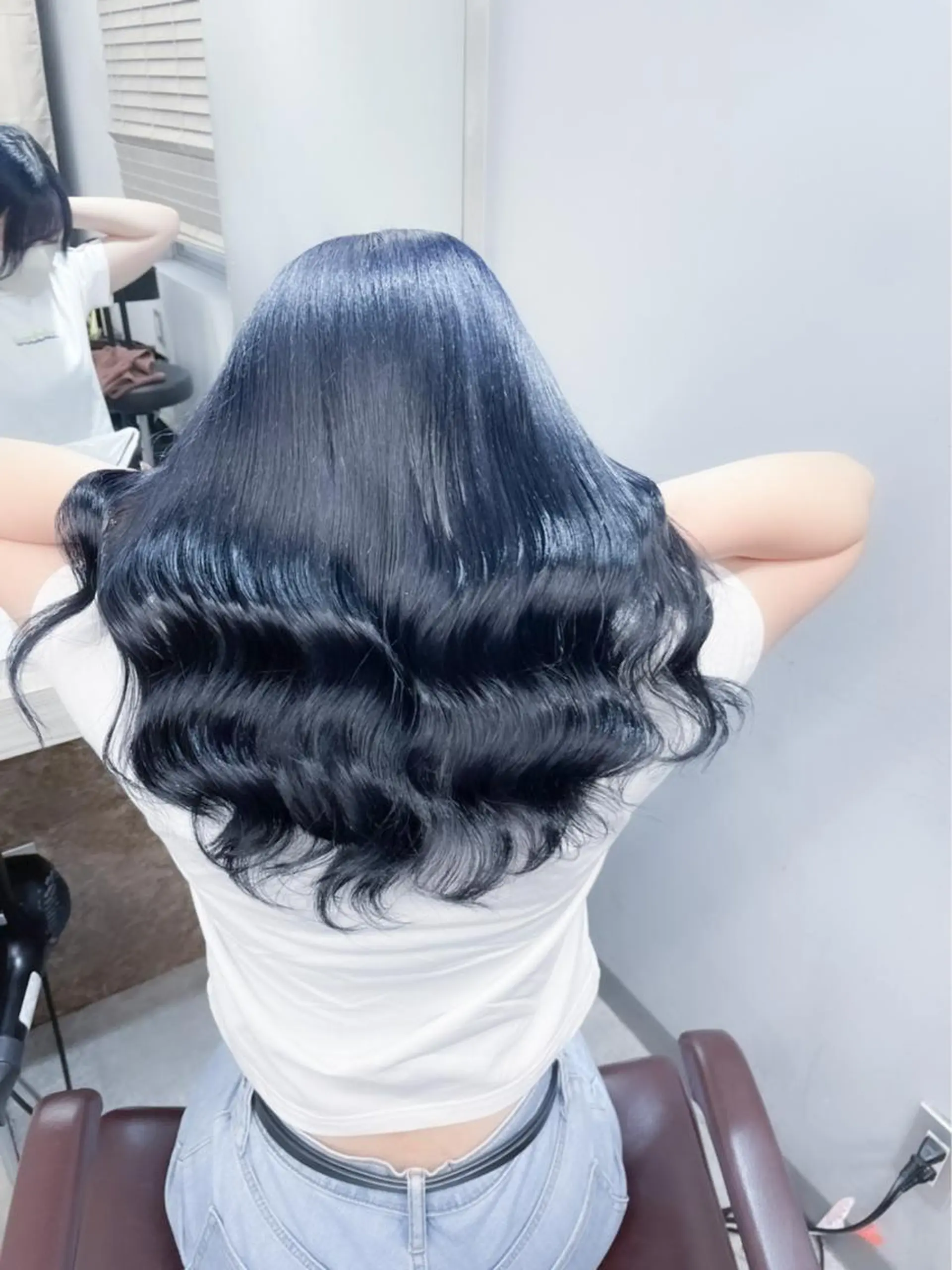 セミロング カラー 朝が楽になる🔴 縮毛矯正🍎カイトのヘアスタイル