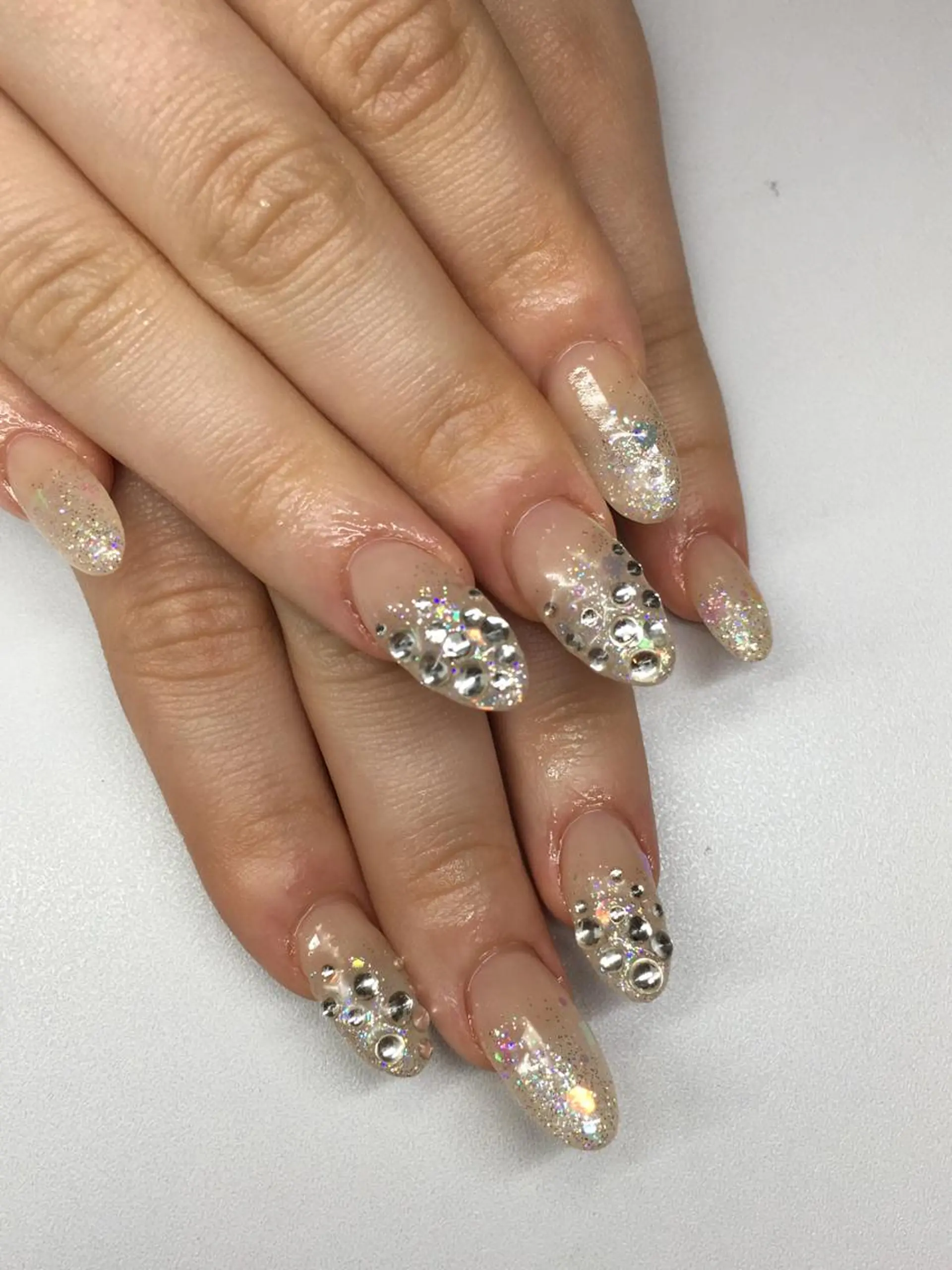 ネイル グラデーション キラキラネイル ラメ(グリッター) ラメグラデーション 持ち込み ハンドネイル glow_ nailのネイルデザイン