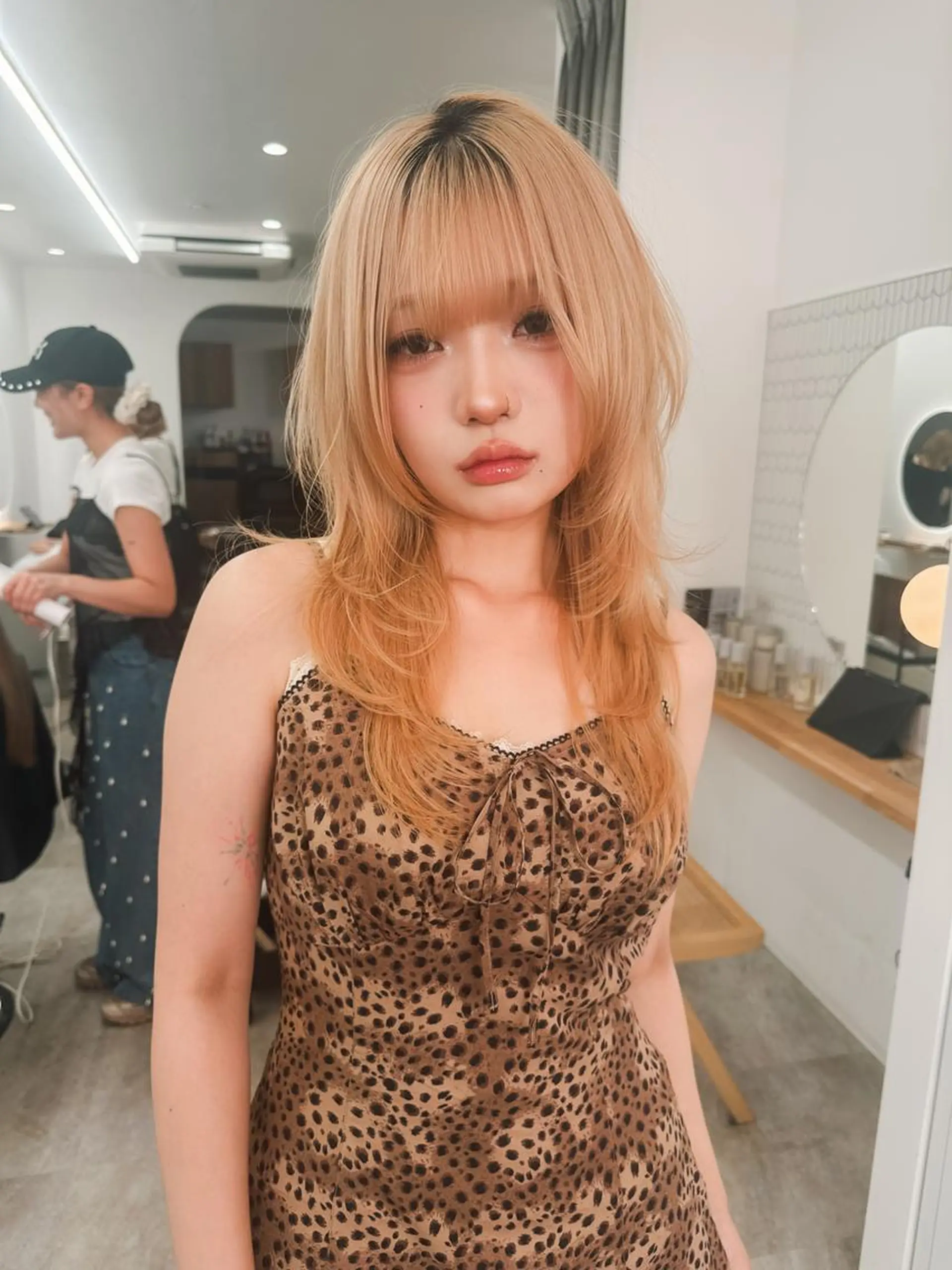 セミロング カラー カット ヘアカラー トリートメント デザインカラー ダイチのヘアスタイル
