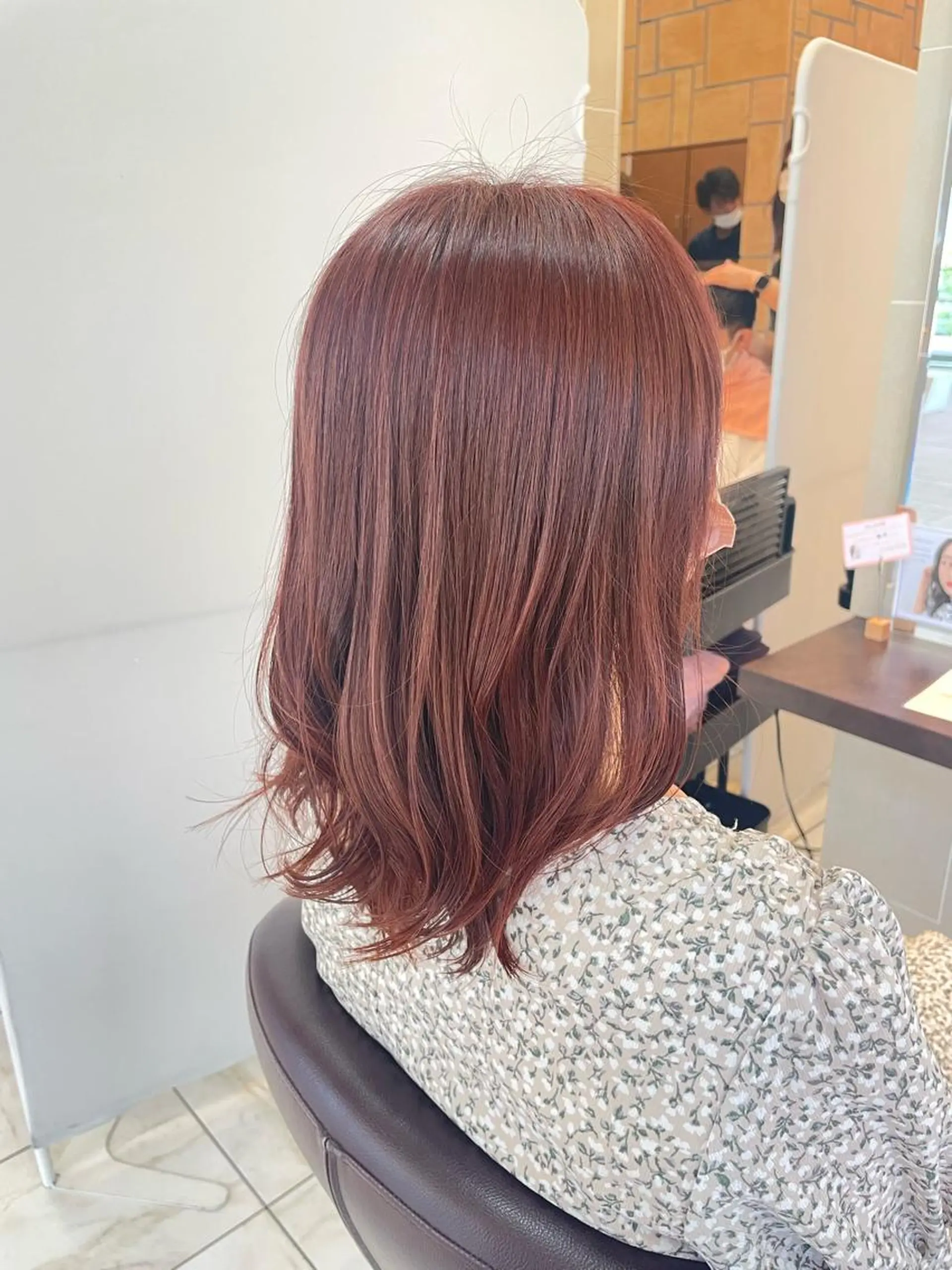 ミディアム ヘアカラー 垢抜け透明感カラー 🌻篠崎あずさ🌻のヘアスタイル