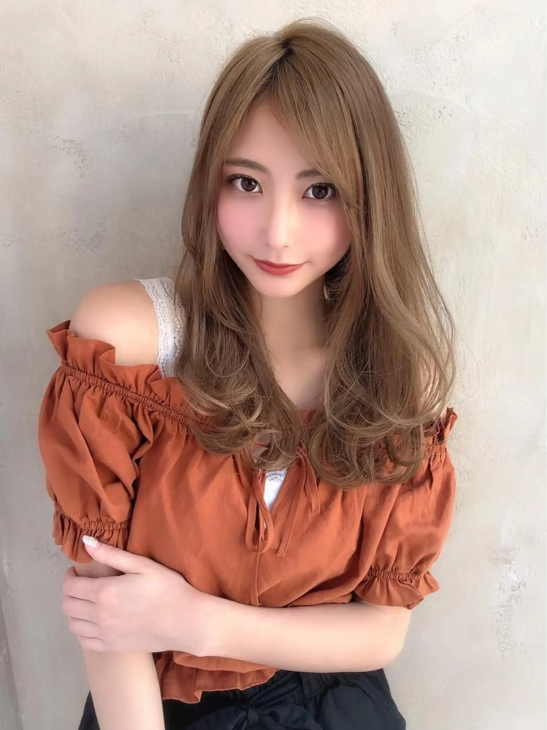 ロング カラー 高島大登/顔周り /ミルクティーのヘアスタイル