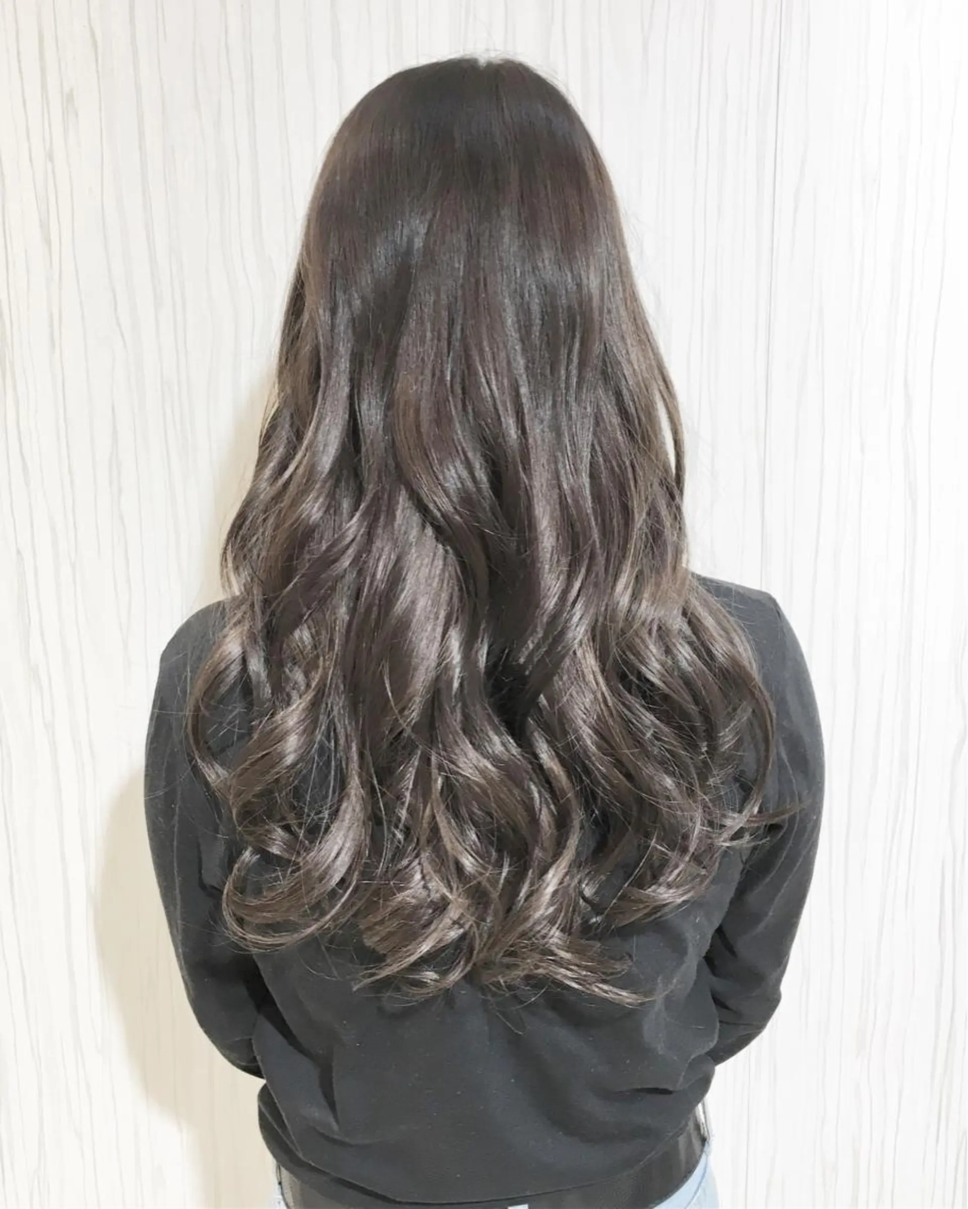 セミロング ロング カラー パーマ ヘアアレンジ バイオレットカラー ✨艶髪✨透明感✨ 山内大樹のヘアスタイル