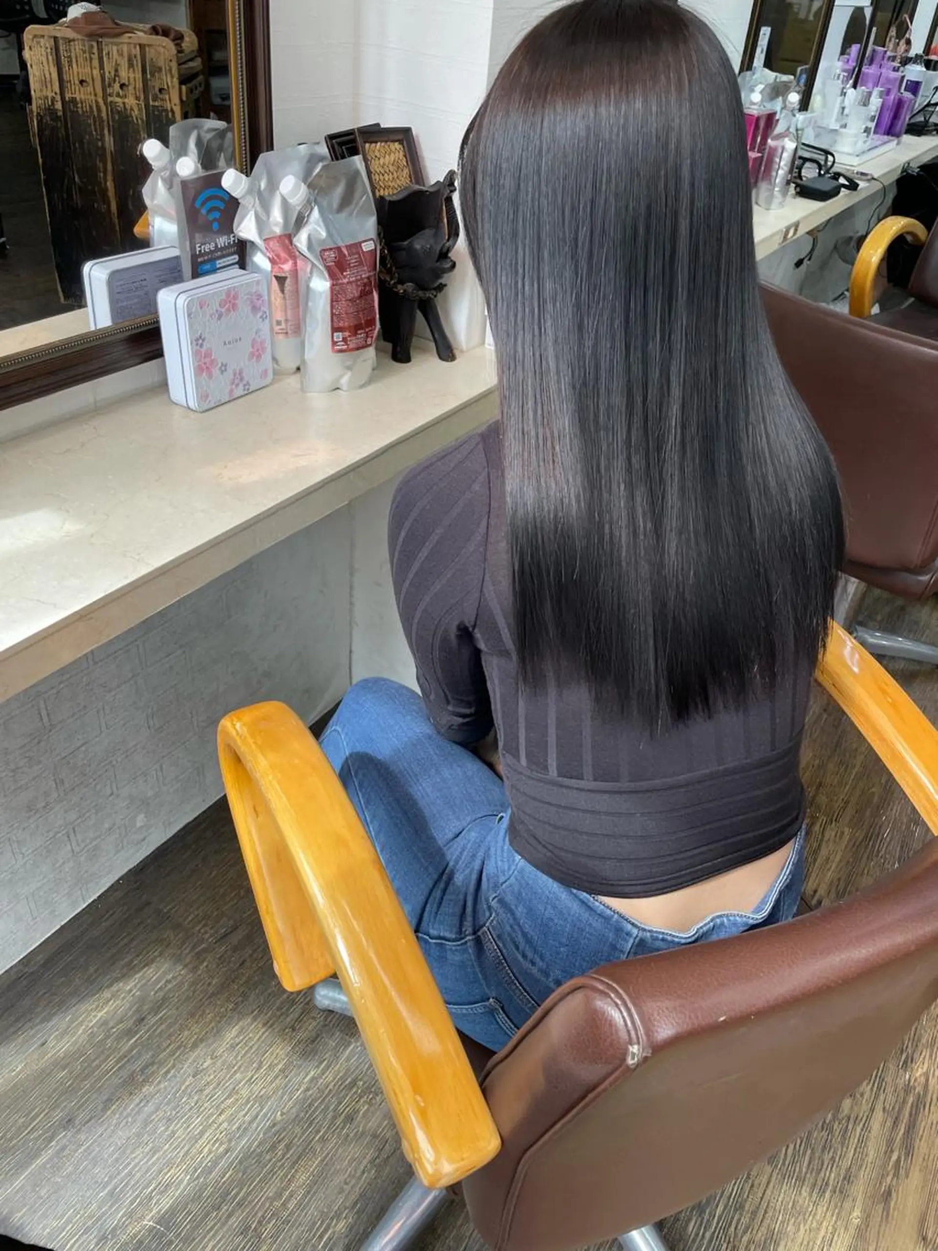 ミディアム カラー ヒカ/外国人風 デザインカラーのヘアスタイル