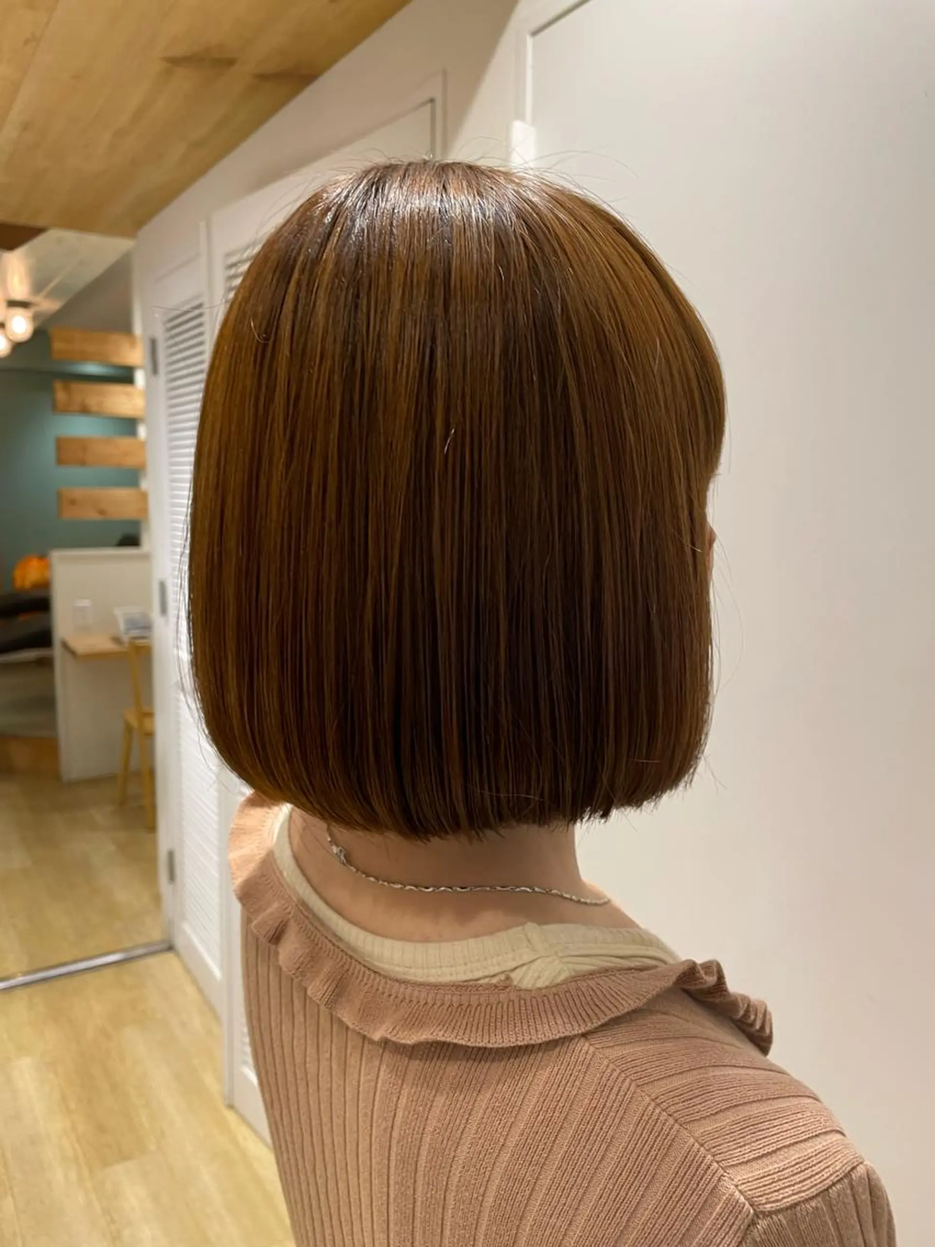ショート カラー ボブ 新宿　副店長 新井彩斗のヘアスタイル