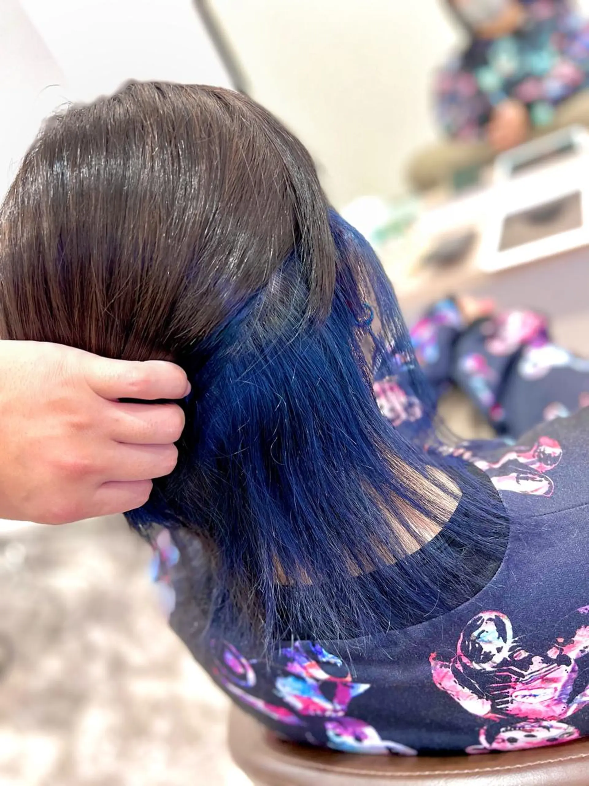 ミディアム ウルフカット ヘアカラー ブリーチ毛に縮毛矯正 ✨カラー✨山田 正幸のヘアスタイル